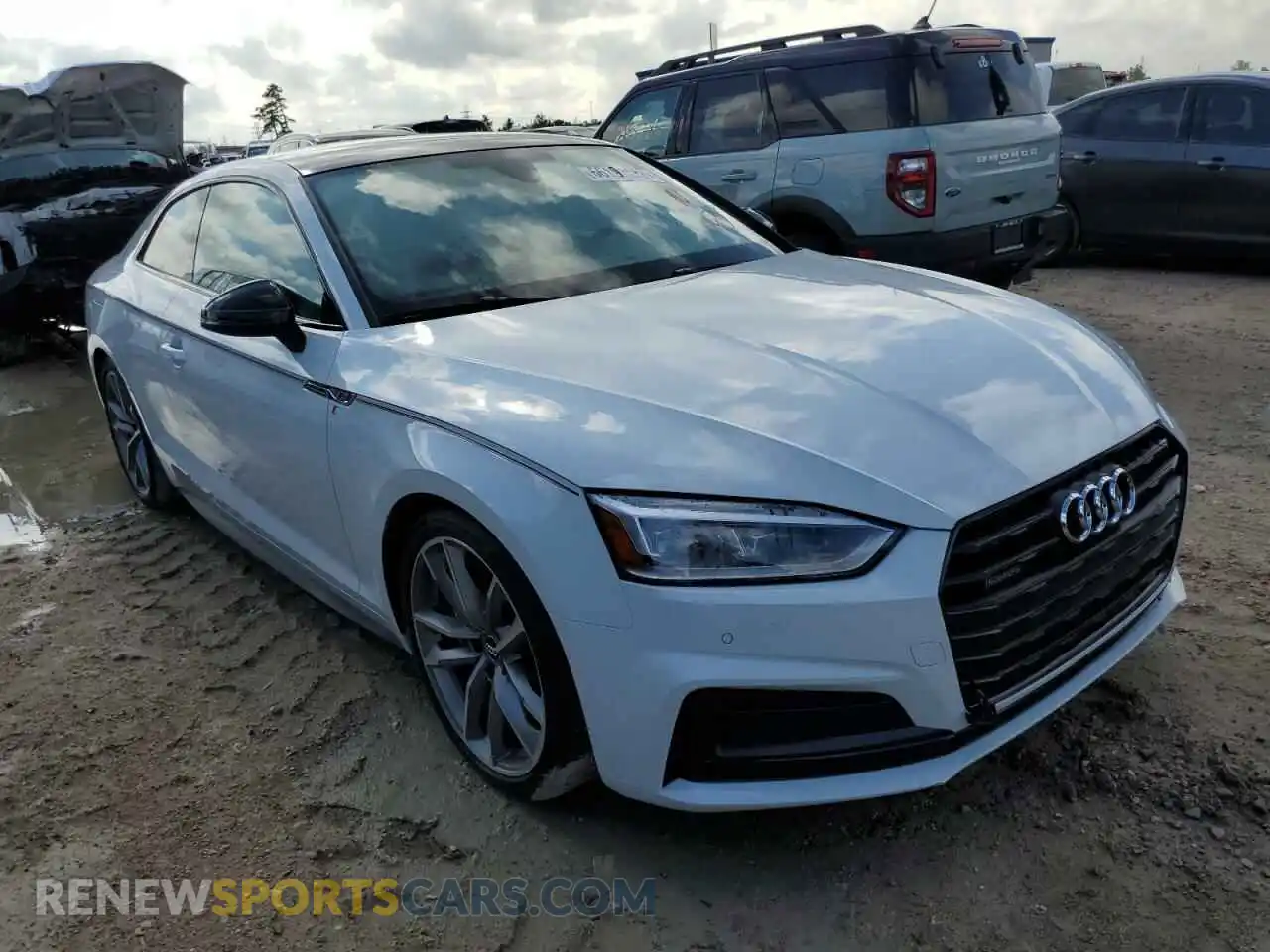 1 Фотография поврежденного автомобиля WAUTNAF59KA012245 AUDI A5 2019