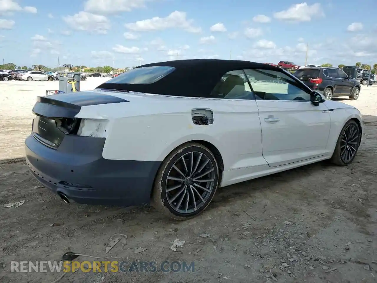 3 fotografías del automóvil dañado WAUYNGF55KN004371 AUDI A5 2019