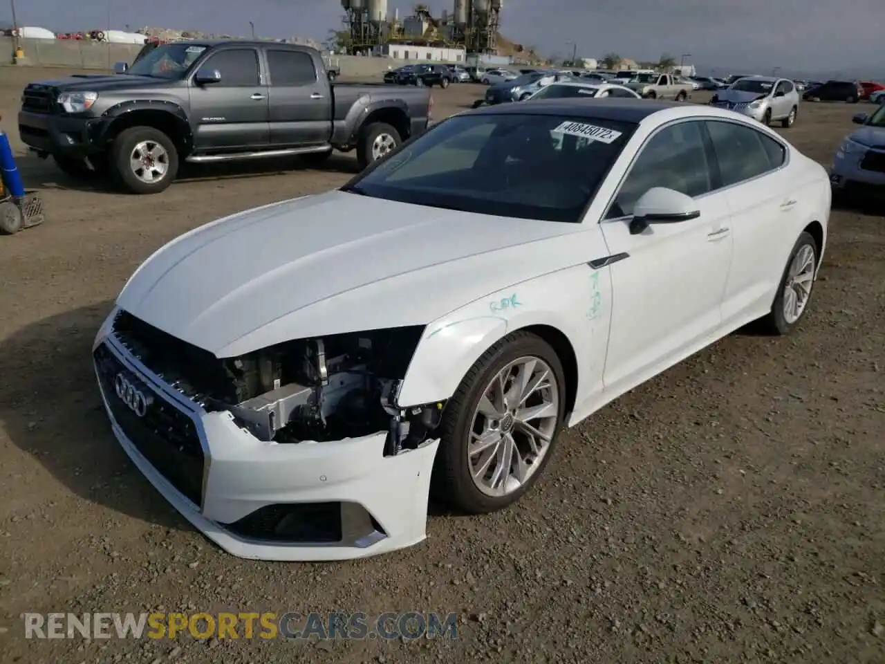2 fotografías del automóvil dañado WAUABCF58MA001817 AUDI A5 2021