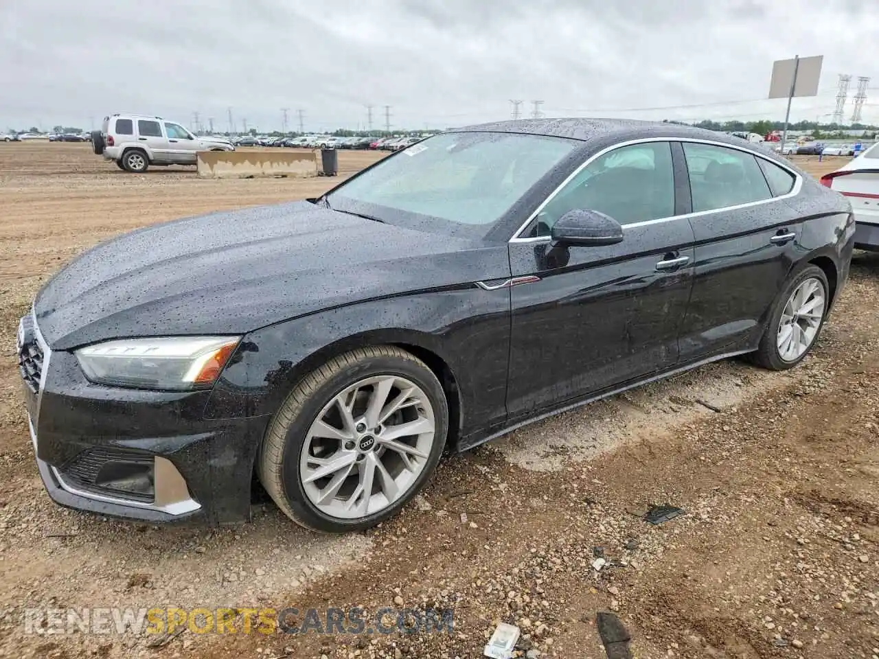 1 Фотография поврежденного автомобиля WAUCBCF58MA051111 AUDI A5 2021