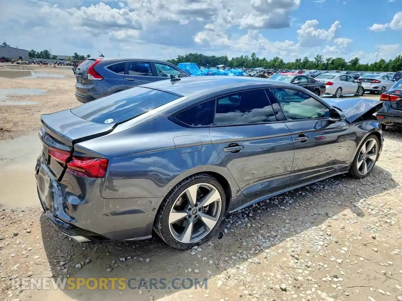3 Фотография поврежденного автомобиля WAUEACF59MA002527 AUDI A5 2021