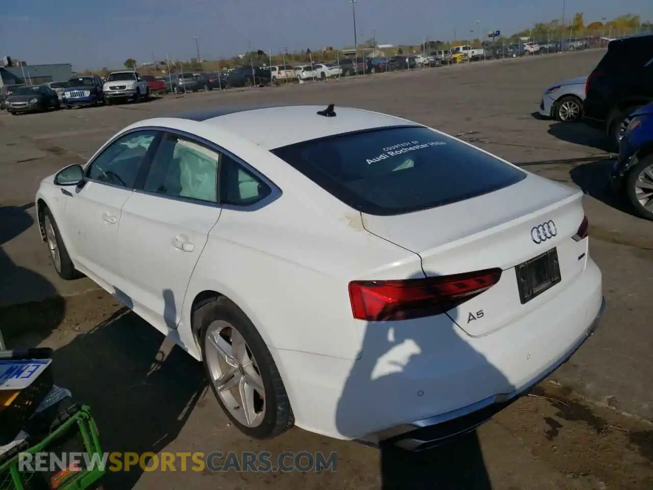 3 Photograph of a damaged car WAUFACF55MA062471 AUDI A5 2021