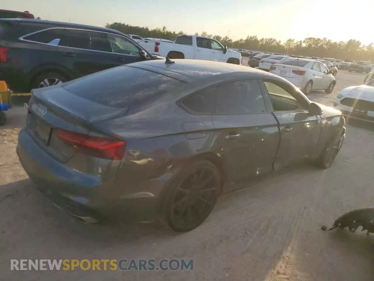 3 Photograph of a damaged car WAUFACF58MA042232 AUDI A5 2021