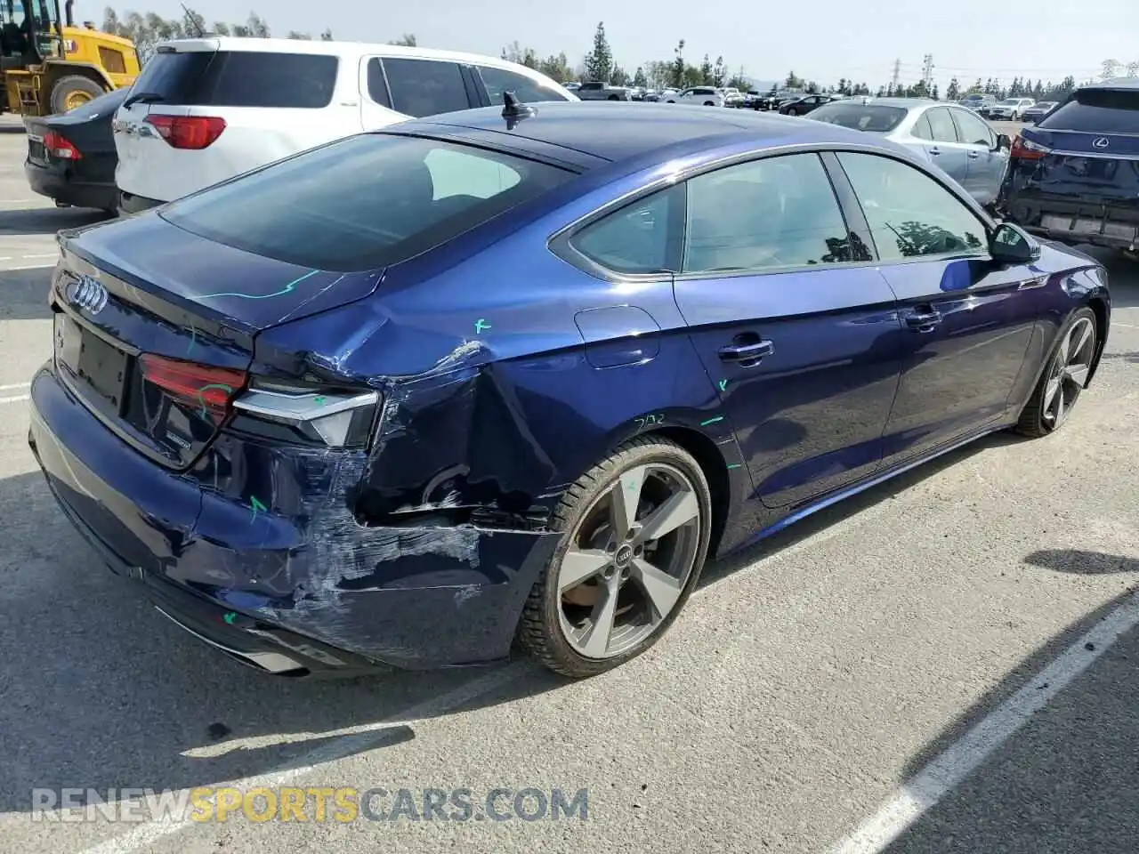 3 Photograph of a damaged car WAUFACF58MA043610 AUDI A5 2021