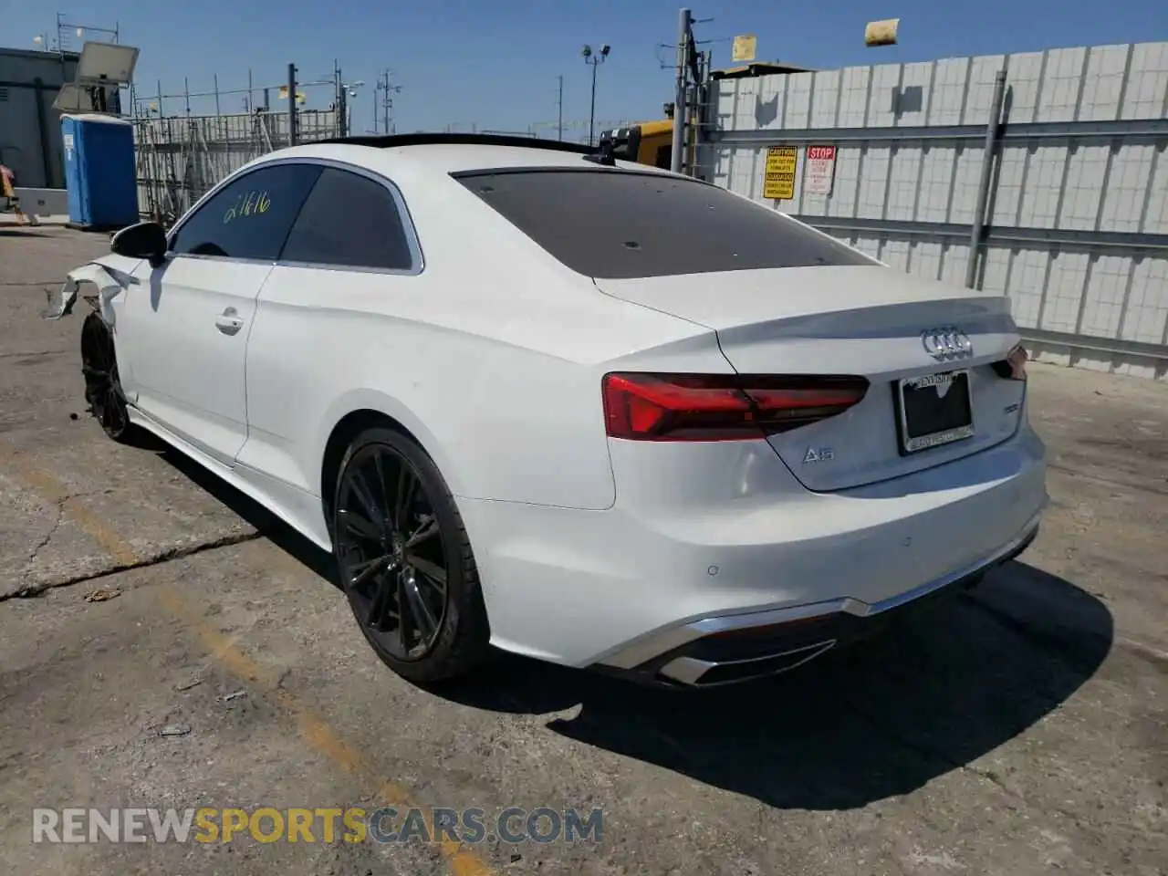 3 fotografías del automóvil dañado WAUSAAF55MA013533 AUDI A5 2021