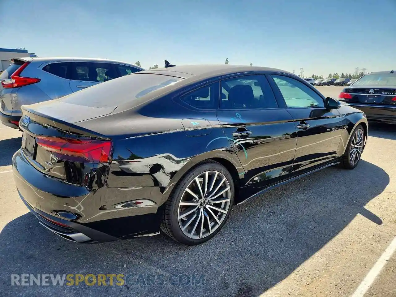 3 fotografías del automóvil dañado WAUCBCF52NA029512 AUDI A5 2022