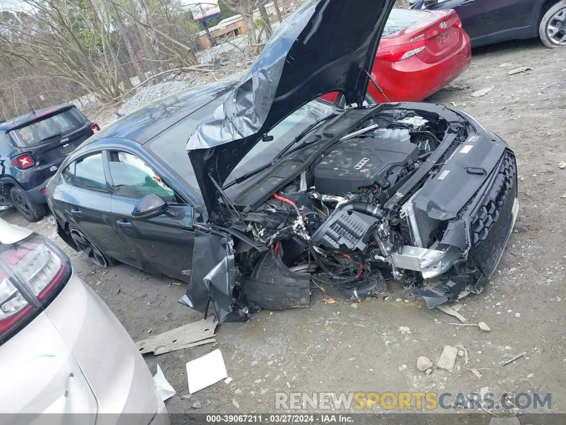 1 Photograph of a damaged car WAUFACF56NA035720 AUDI A5 2022