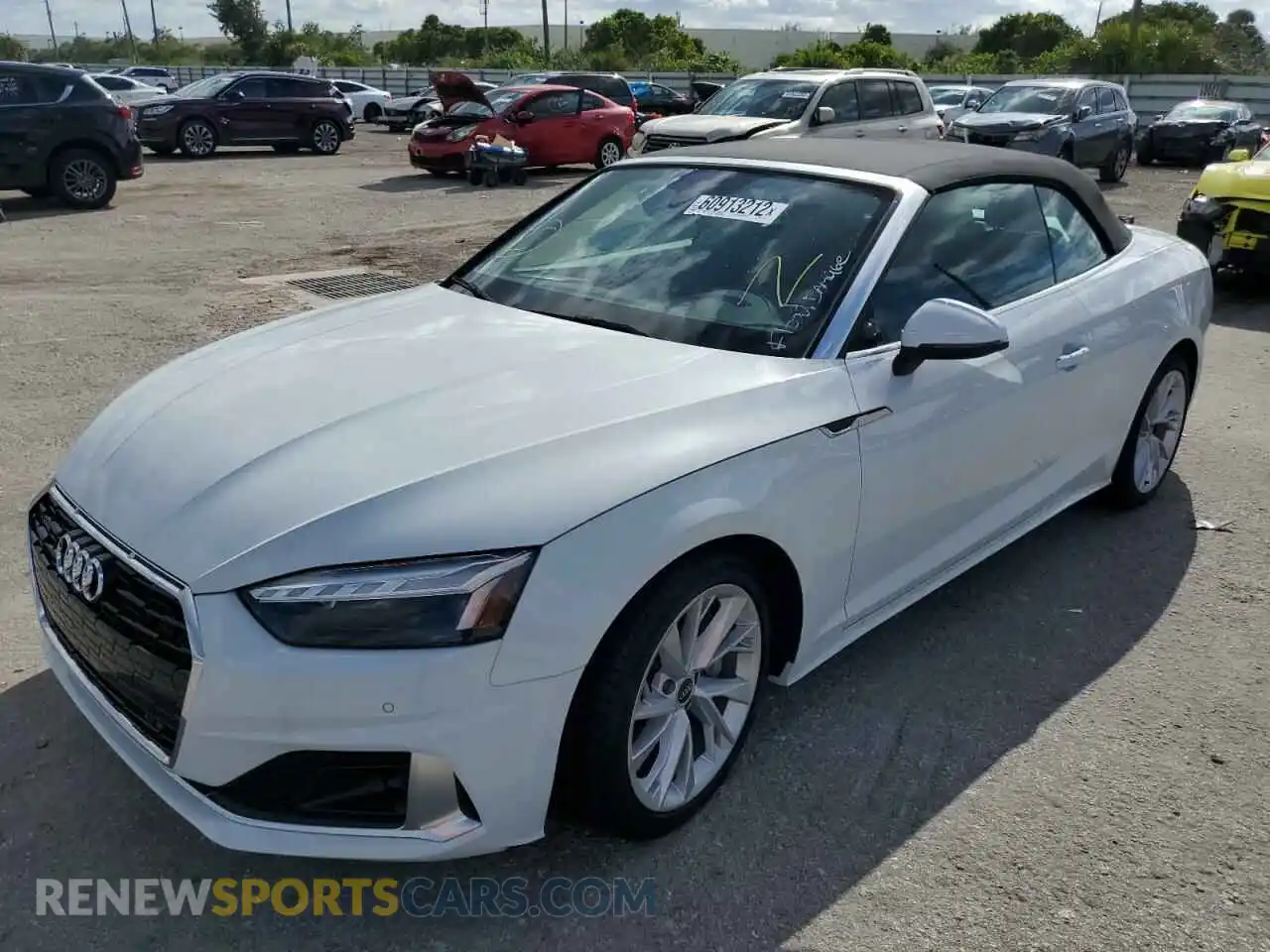 2 fotografías del automóvil dañado WAUWAGF51NN002186 AUDI A5 2022
