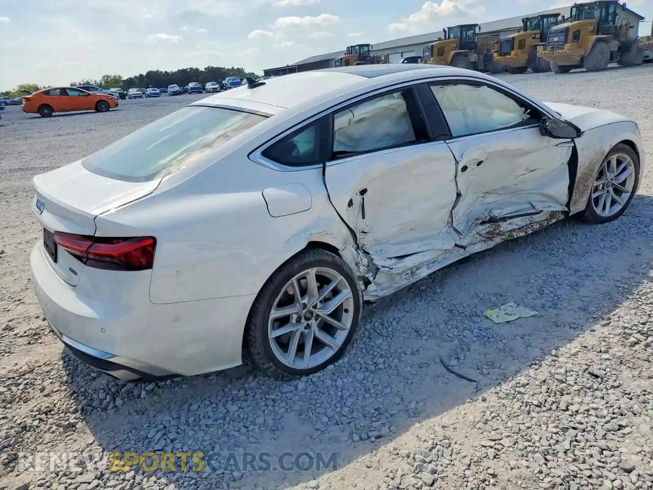 3 Фотография поврежденного автомобиля WAUFACF53PA042949 AUDI A5 2023