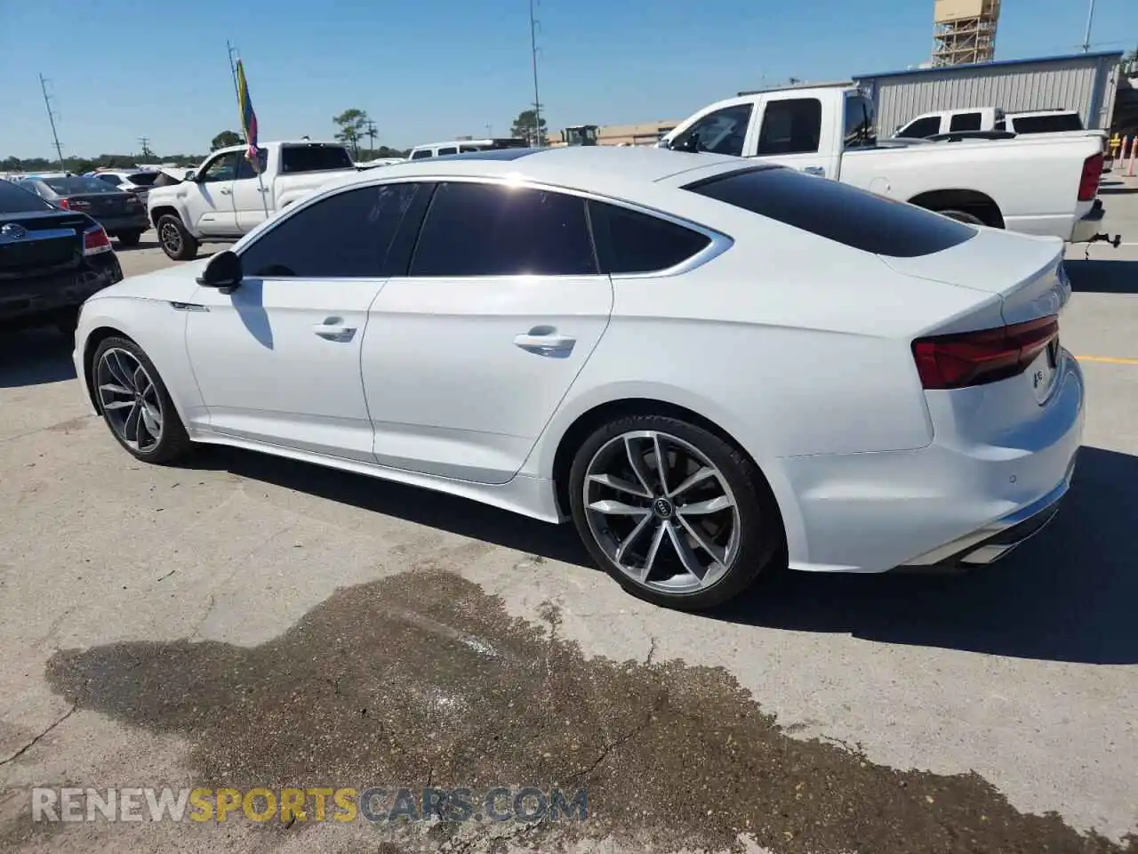 2 Фотография поврежденного автомобиля WAUFACF57PA064498 AUDI A5 2023