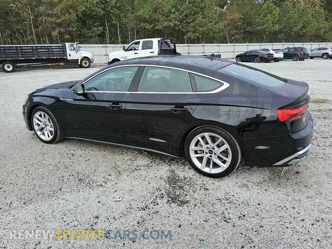 2 Фотография поврежденного автомобиля WAUFACF50RA067620 AUDI A5 2024