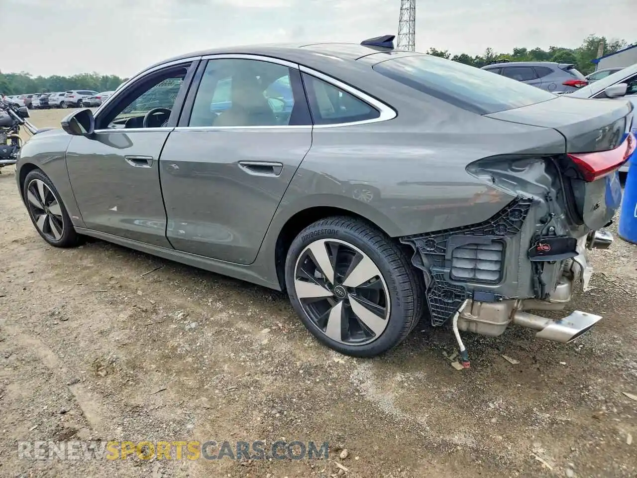 2 Фотография поврежденного автомобиля WAU2BCFU8SN077197 AUDI A5 2025