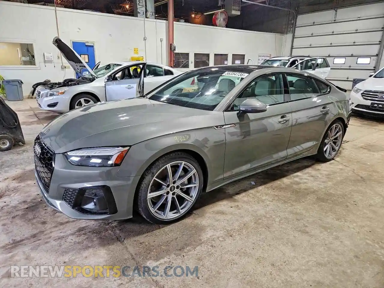 1 fotografías del automóvil dañado WAUDACF57SA000686 AUDI A5 2025