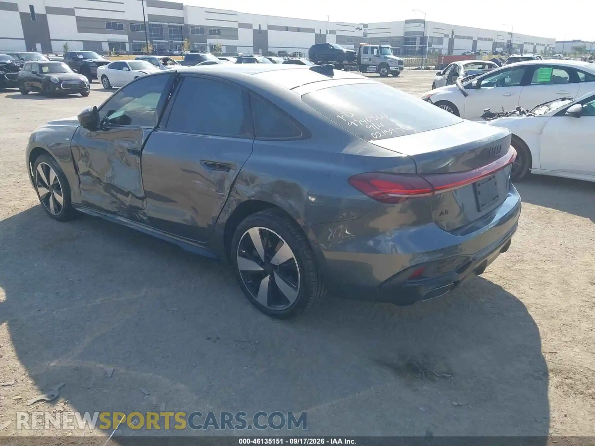 3 fotografías del automóvil dañado WAU5ACFU6TN021597 AUDI A5 2026