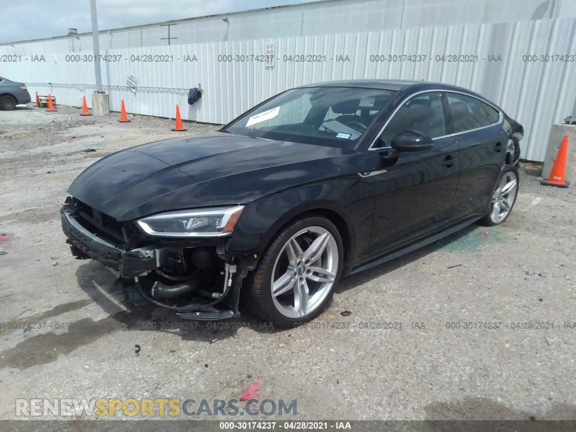 2 Photograph of a damaged car WAUENCF57KA019361 AUDI A5 SPORTBACK 2019