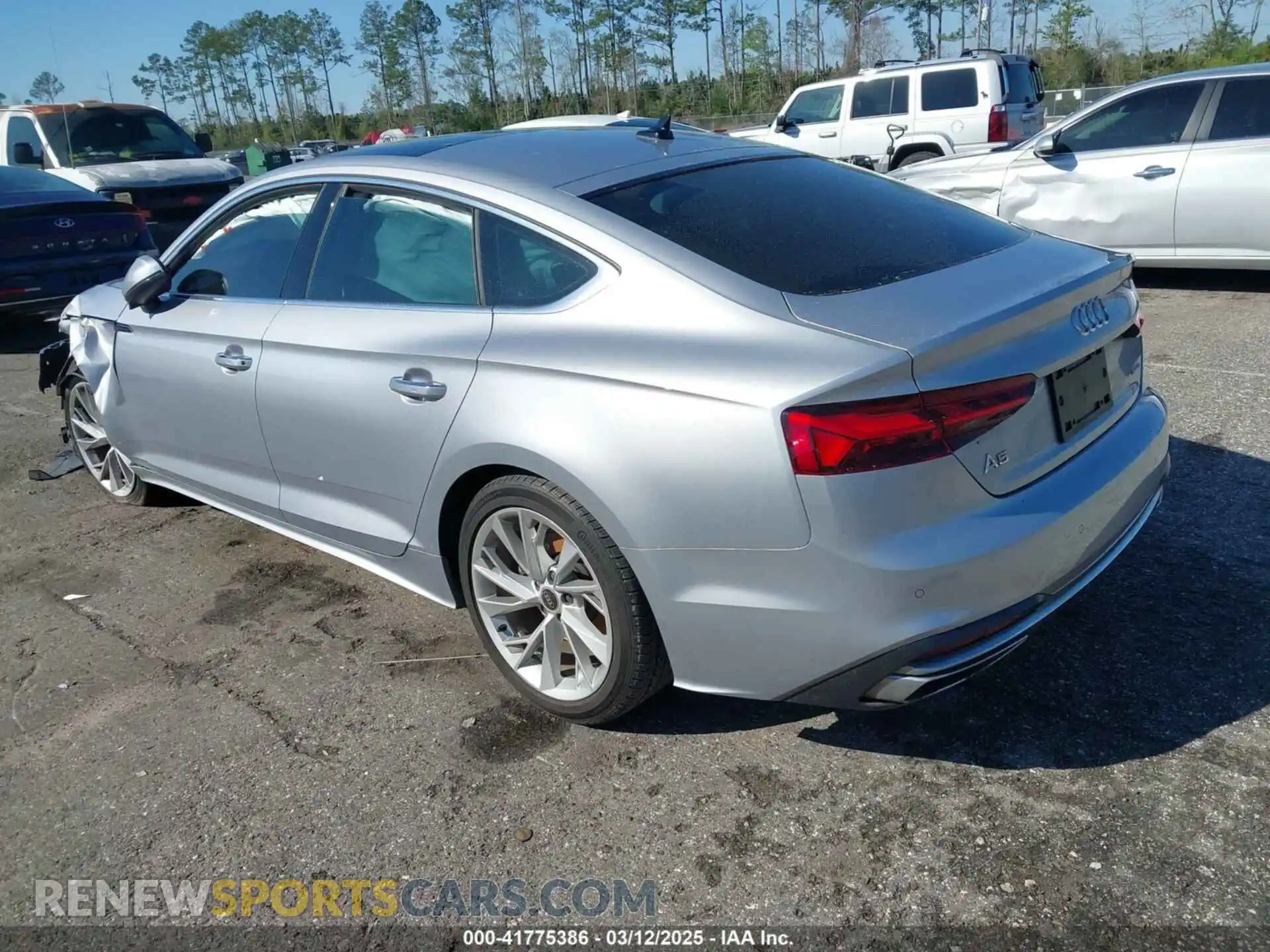 3 Photograph of a damaged car WAUABCF57MA037532 AUDI A5 SPORTBACK 2021