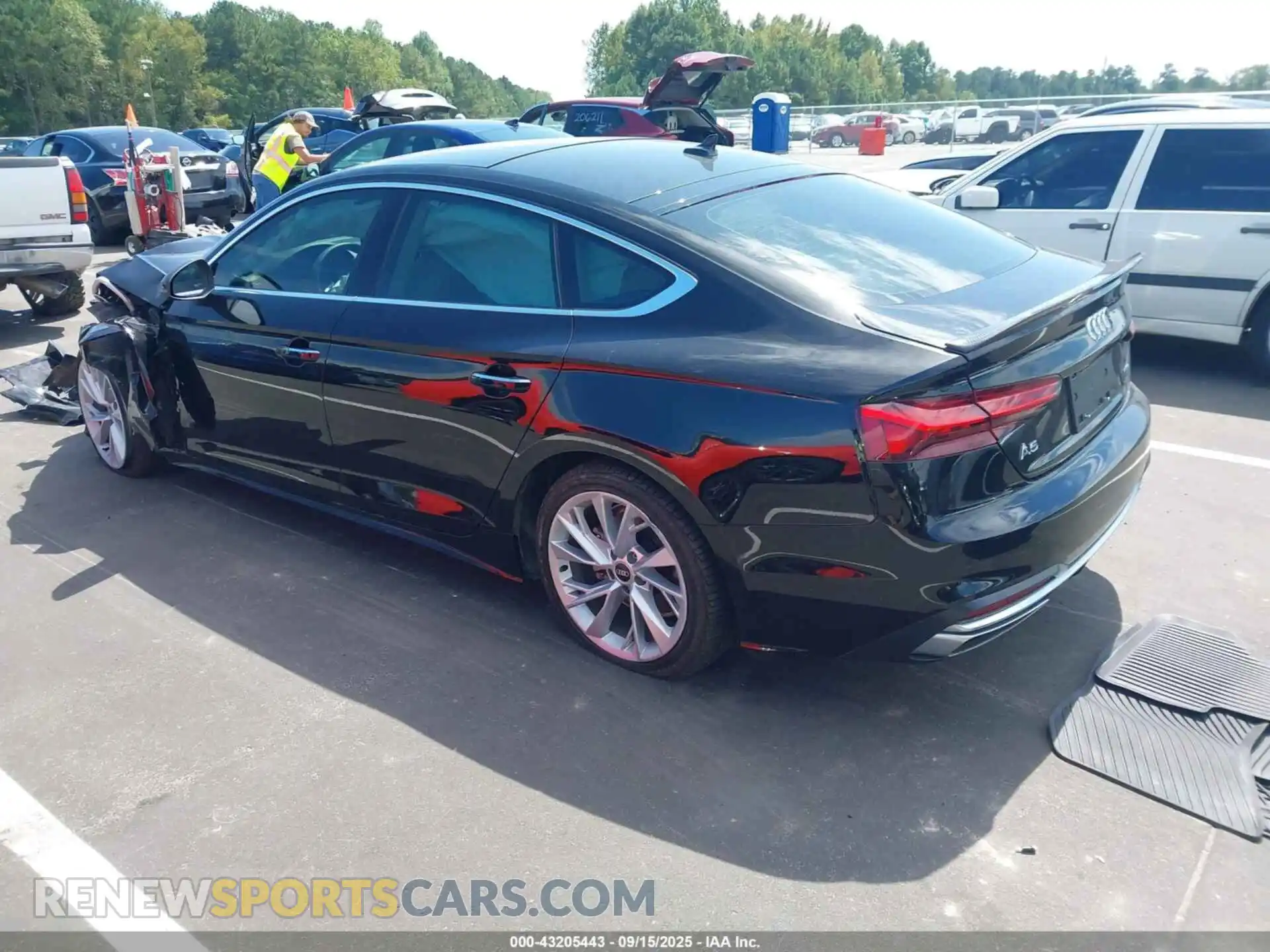 3 Photograph of a damaged car WAUCBCF53MA051372 AUDI A5 SPORTBACK 2021