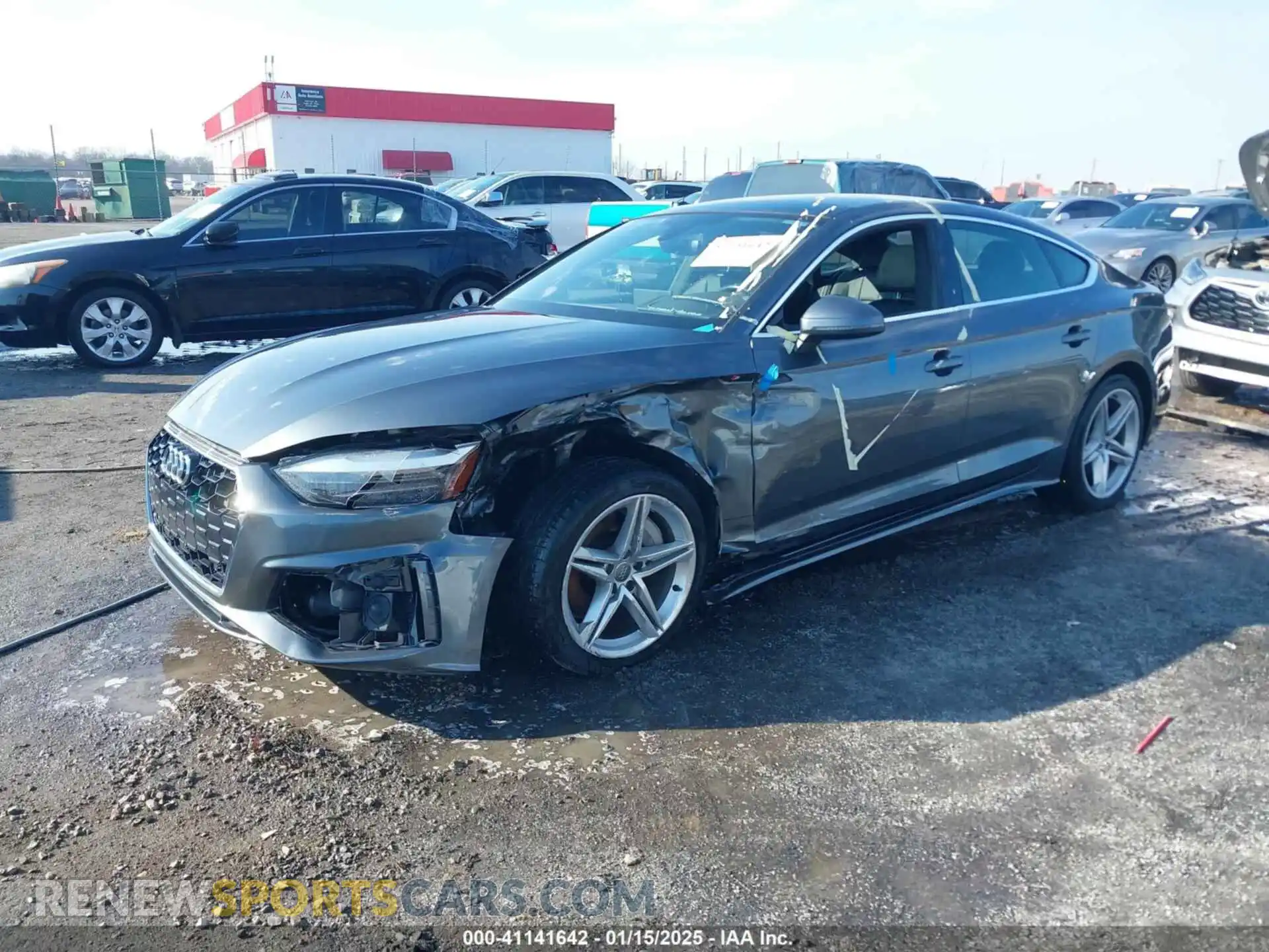 2 Фотография поврежденного автомобиля WAUDACF52MA012182 AUDI A5 SPORTBACK 2021