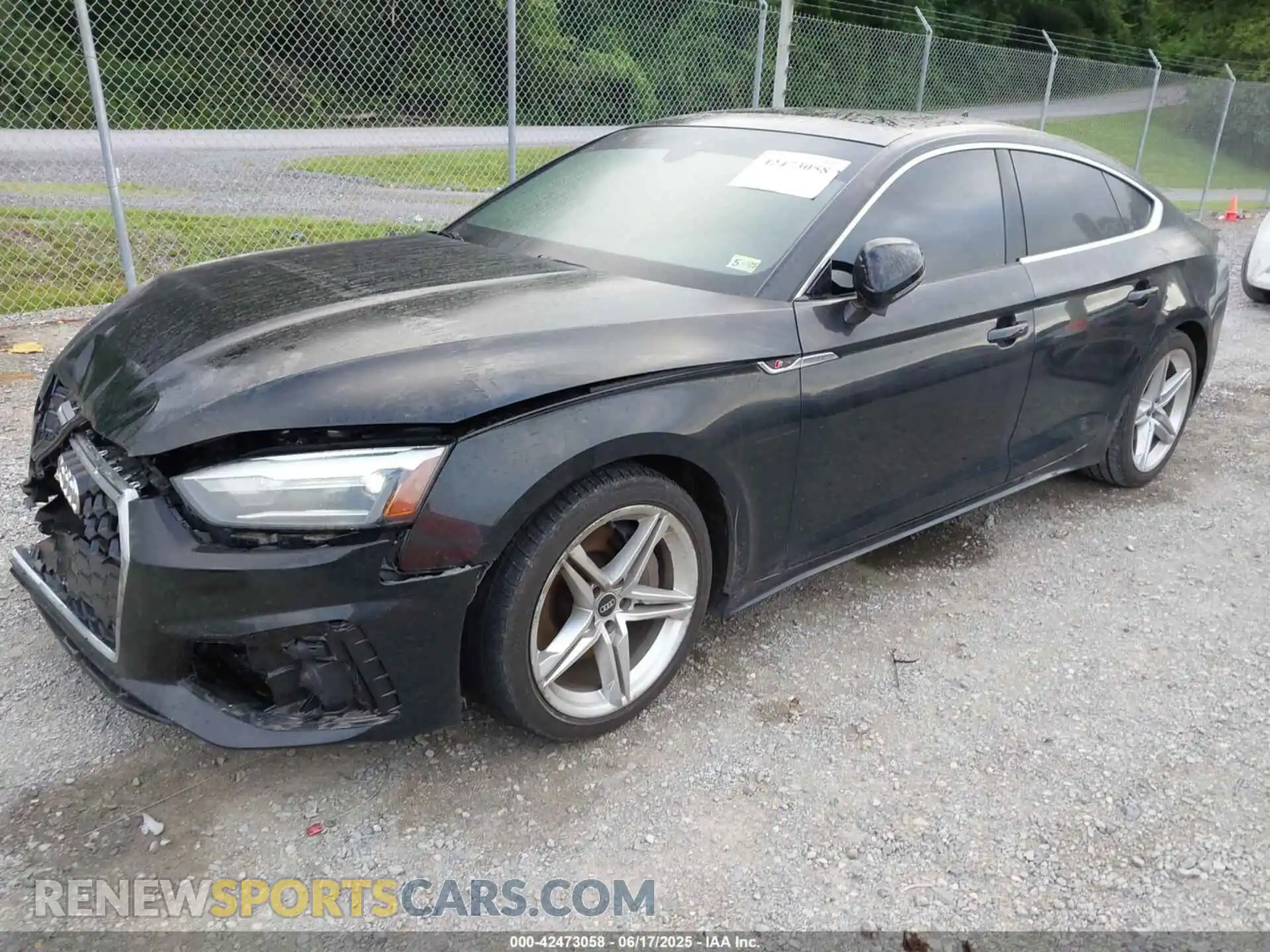 2 Photograph of a damaged car WAUDACF53MA059334 AUDI A5 SPORTBACK 2021