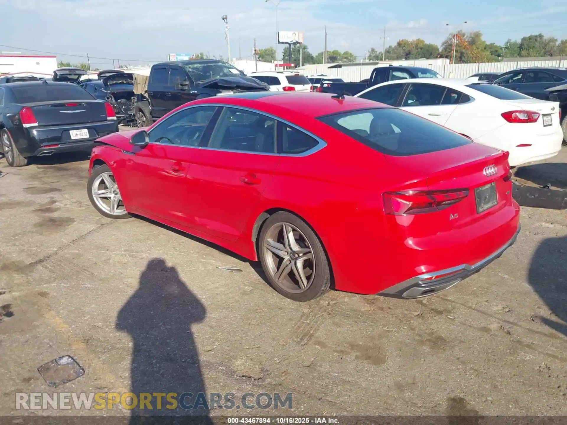 3 Photograph of a damaged car WAUDACF54MA012538 AUDI A5 SPORTBACK 2021