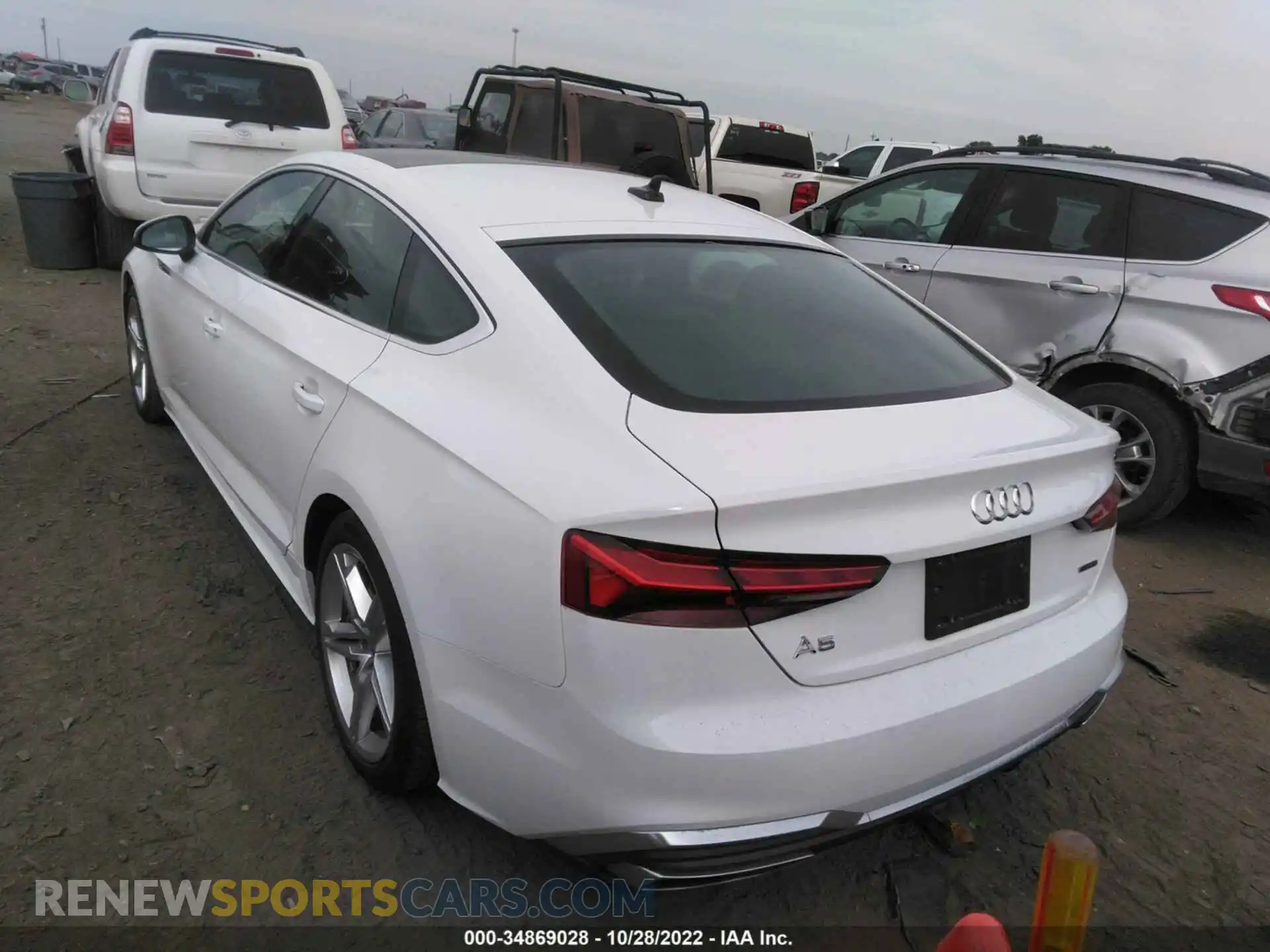 3 fotografías del automóvil dañado WAUDACF55MA044530 AUDI A5 SPORTBACK 2021