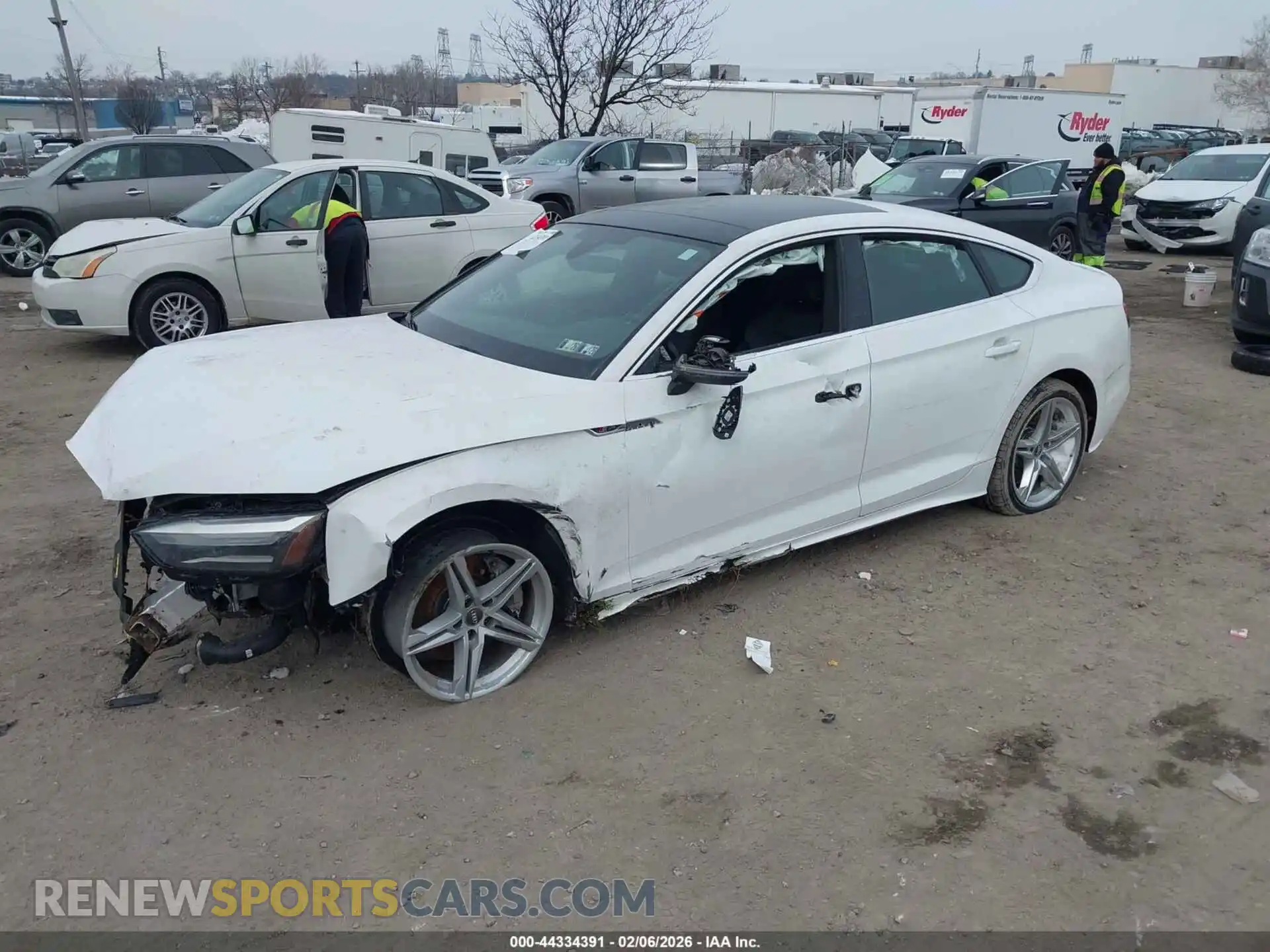 2 fotografías del automóvil dañado WAUDACF56MA015067 AUDI A5 SPORTBACK 2021