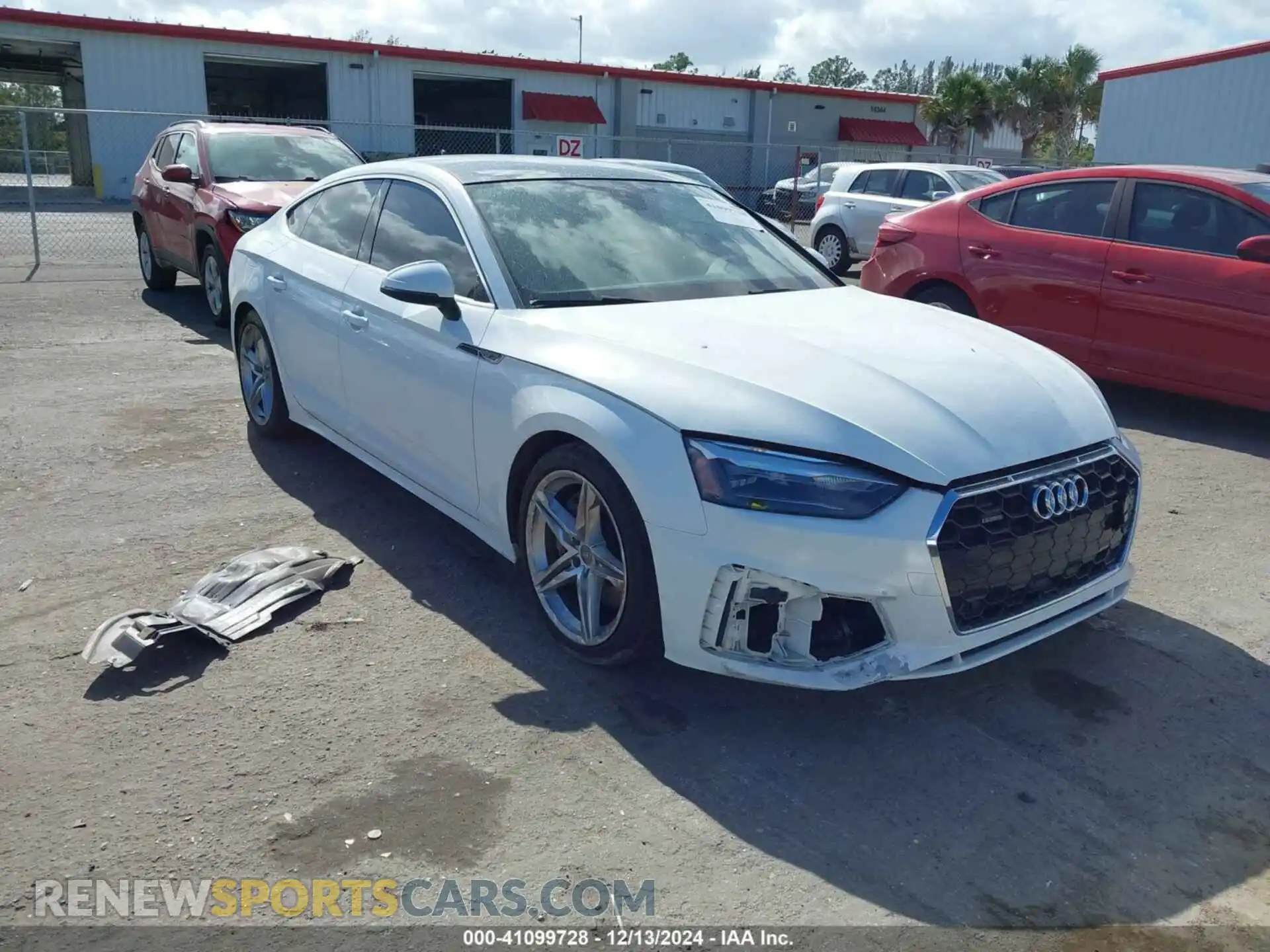 1 Фотография поврежденного автомобиля WAUDACF57MA014820 AUDI A5 SPORTBACK 2021