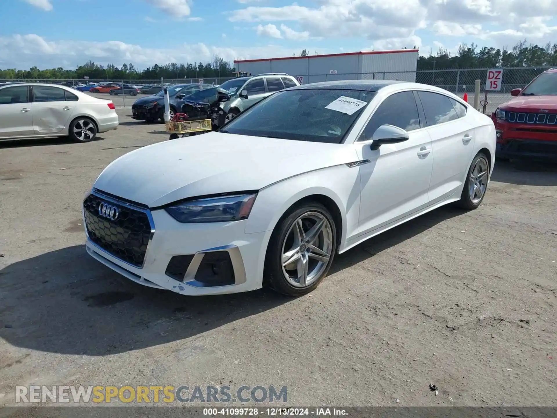 2 Фотография поврежденного автомобиля WAUDACF57MA014820 AUDI A5 SPORTBACK 2021