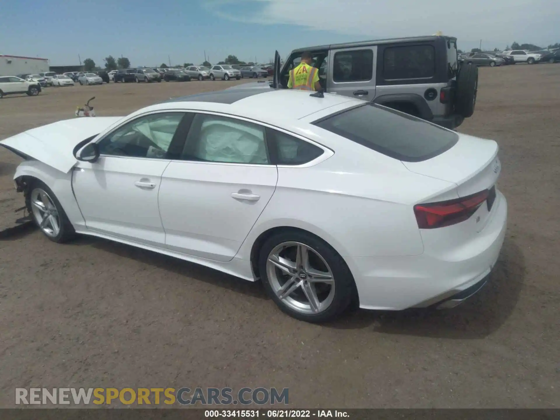 3 fotografías del automóvil dañado WAUDACF57MA020875 AUDI A5 SPORTBACK 2021