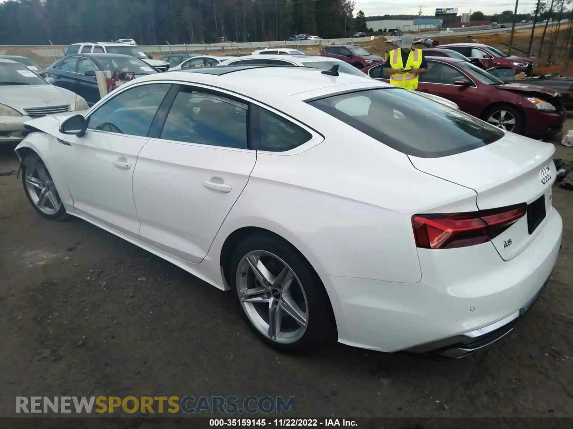 3 fotografías del automóvil dañado WAUDACF57MA026241 AUDI A5 SPORTBACK 2021