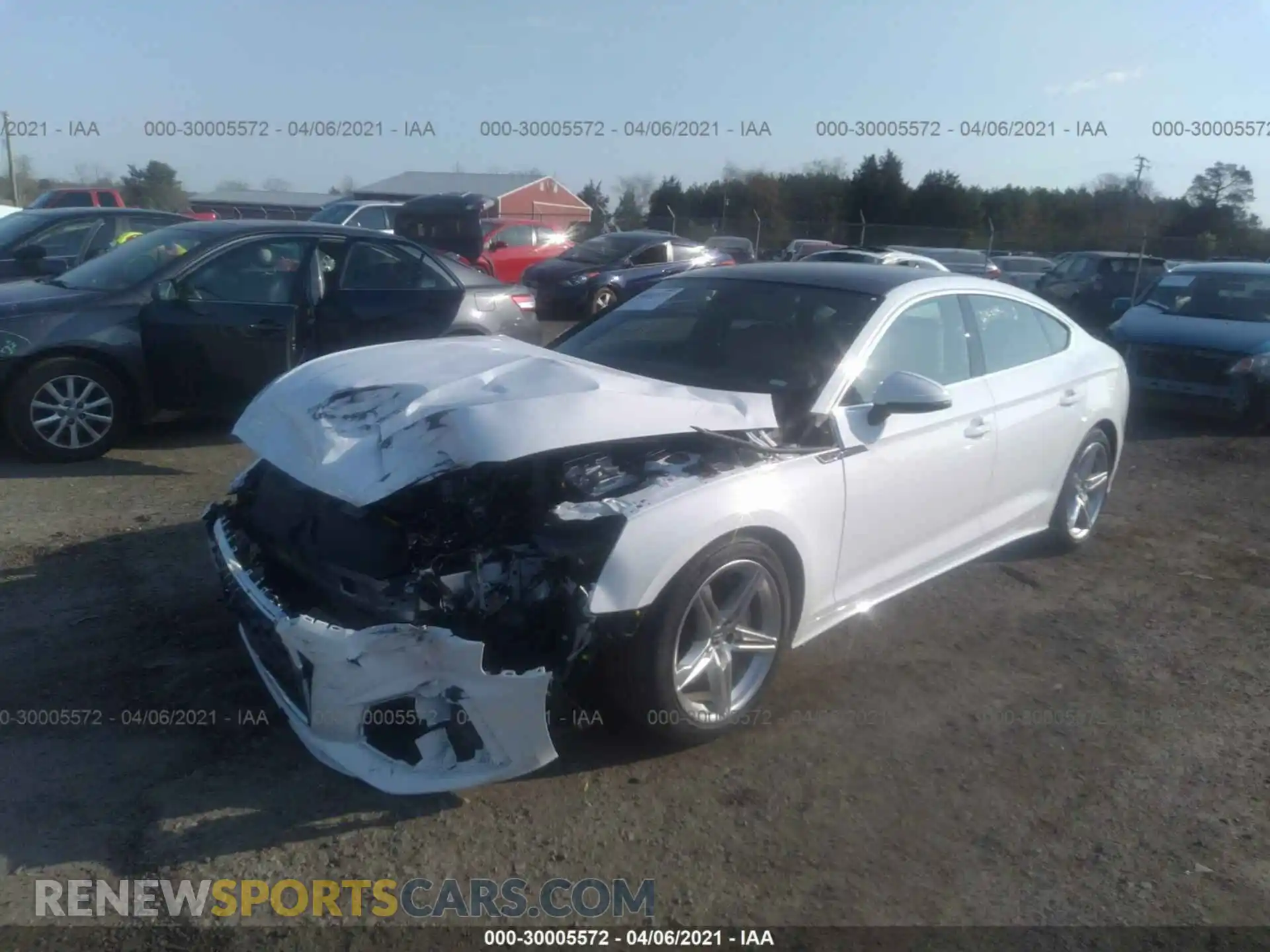 2 Фотография поврежденного автомобиля WAUDACF58MA014731 AUDI A5 SPORTBACK 2021