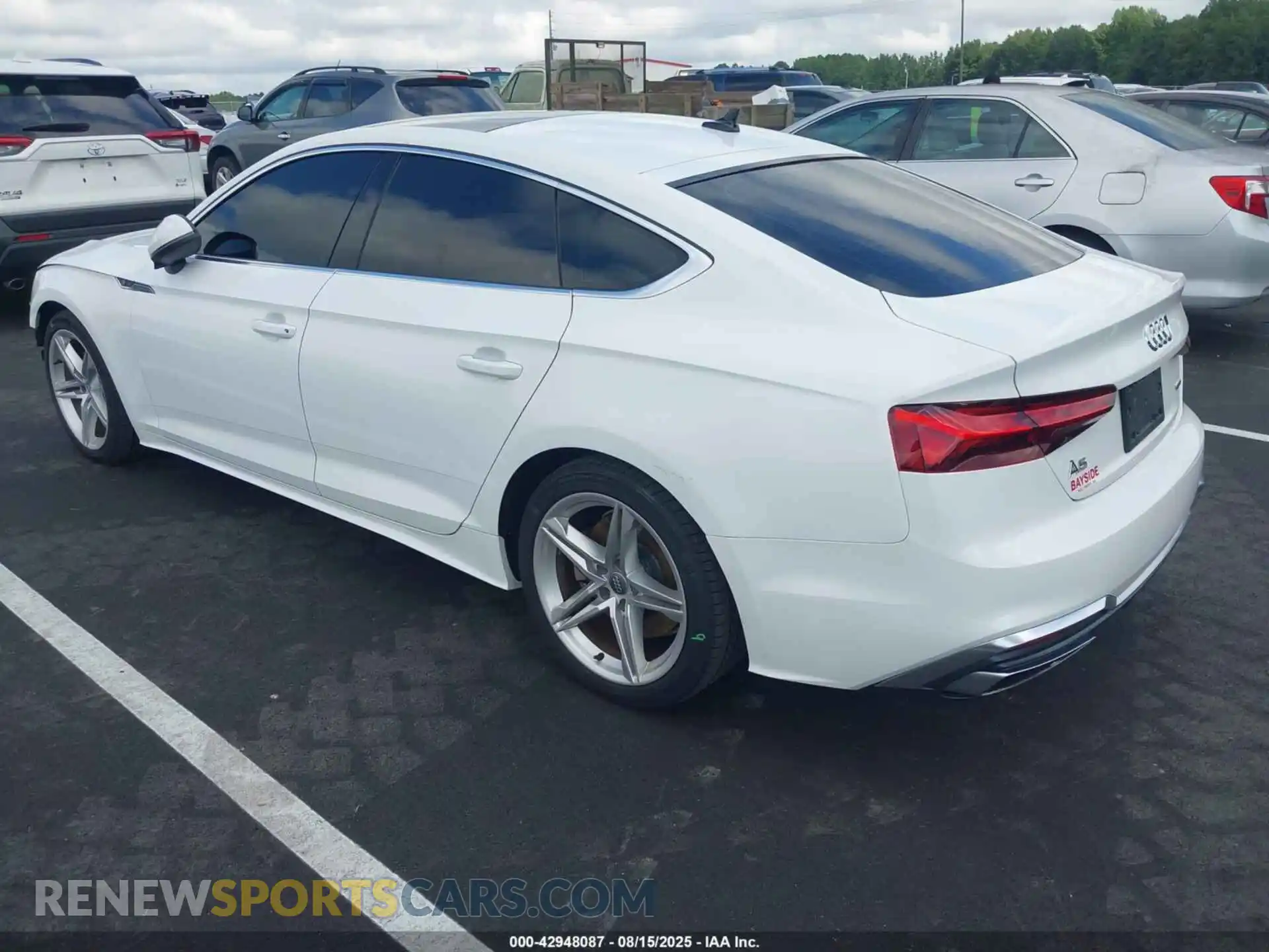 3 Photograph of a damaged car WAUDACF58MA015491 AUDI A5 SPORTBACK 2021