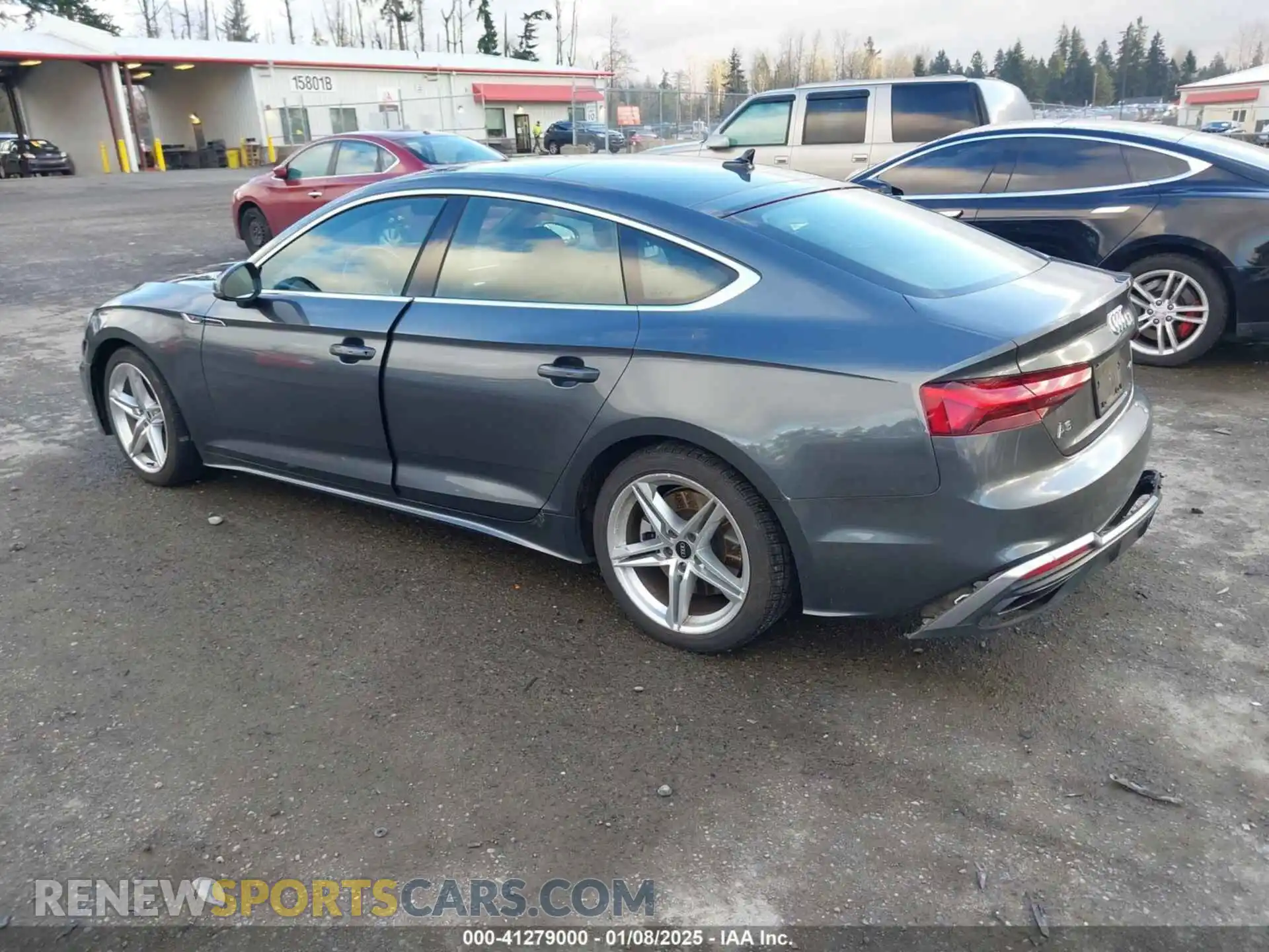 3 Фотография поврежденного автомобиля WAUDACF58MA057465 AUDI A5 SPORTBACK 2021