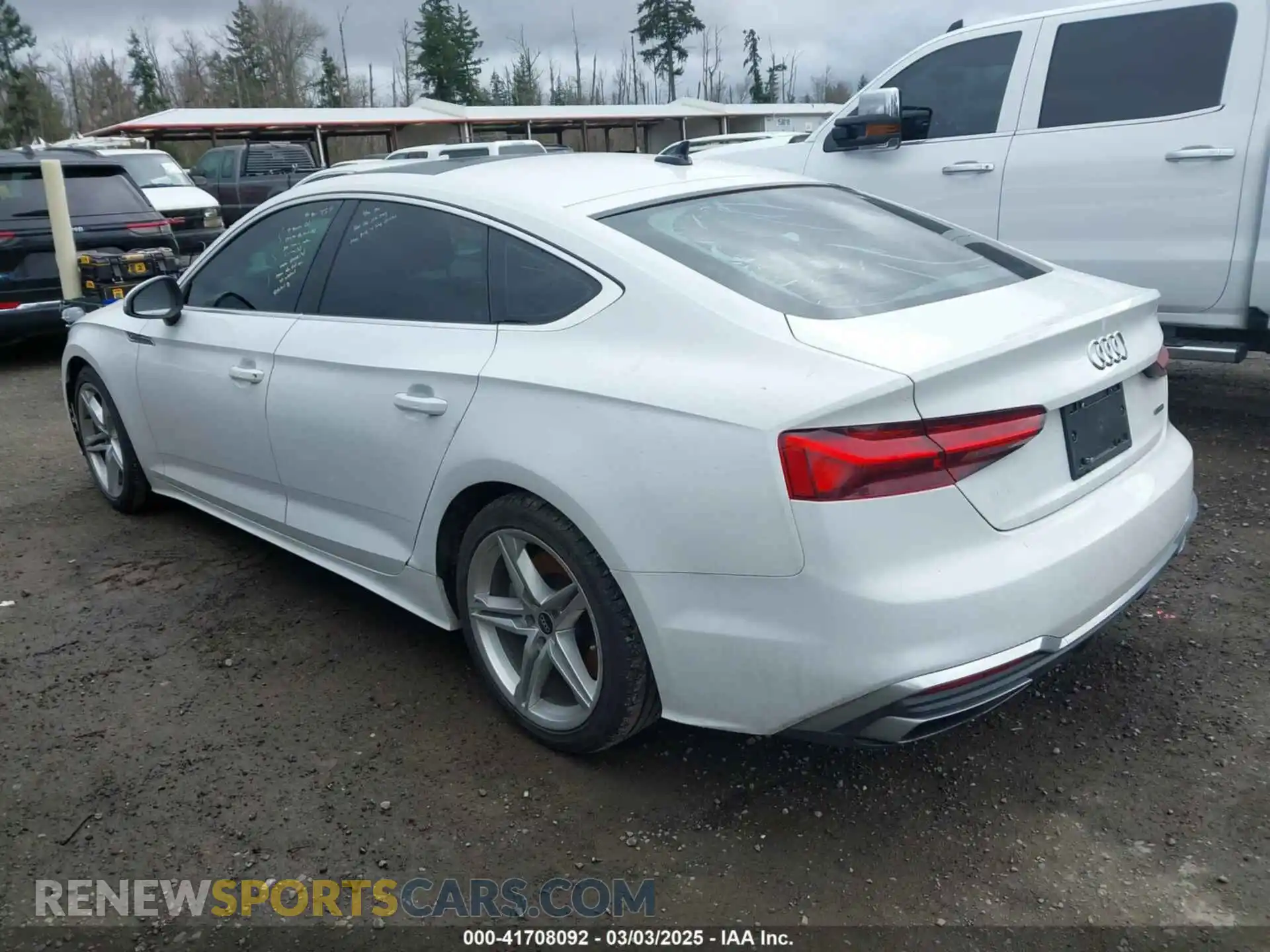 3 fotografías del automóvil dañado WAUDACF59MA053649 AUDI A5 SPORTBACK 2021