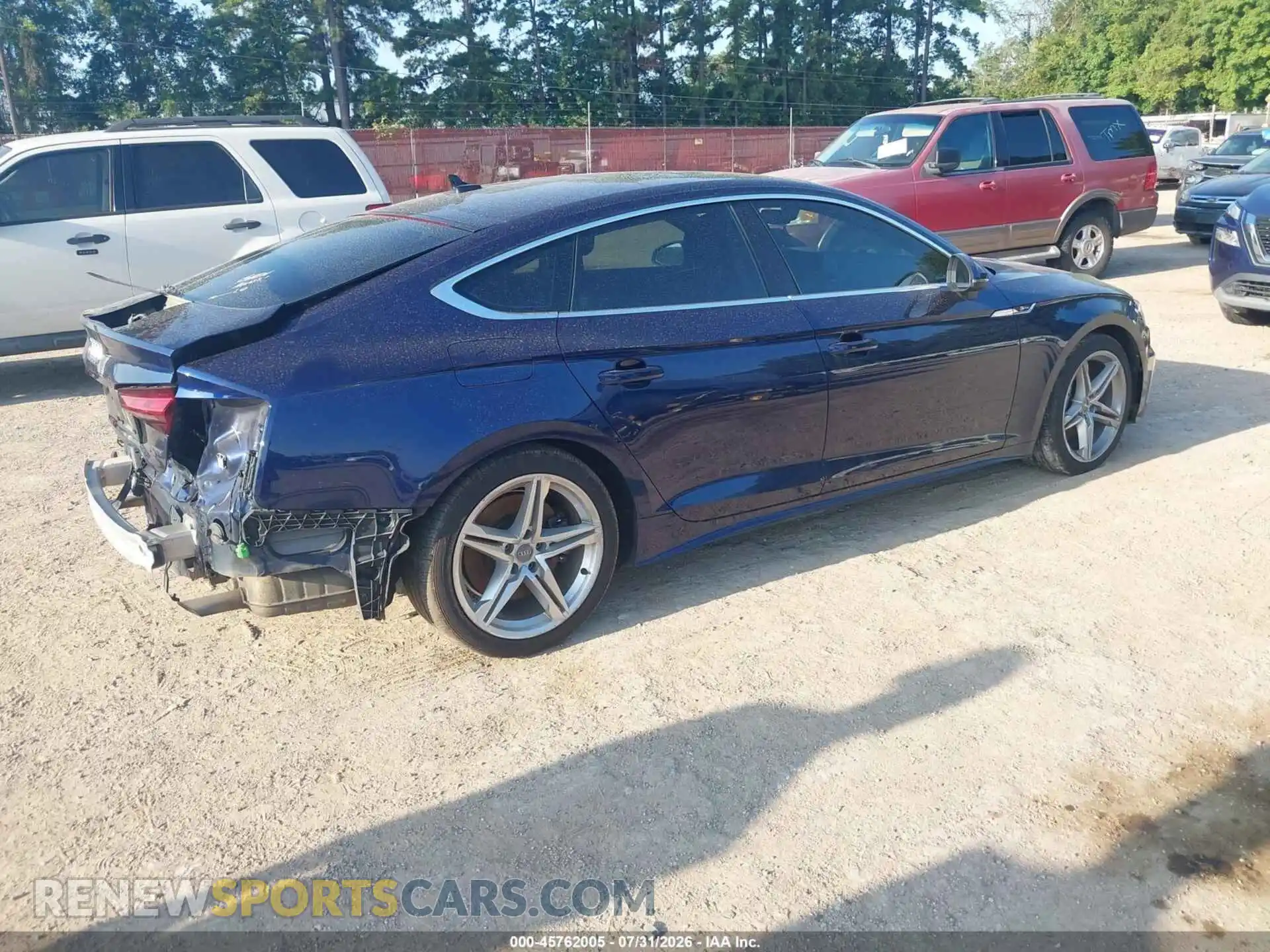 2 fotografías del automóvil dañado WAUDACF5XMA011863 AUDI A5 SPORTBACK 2021