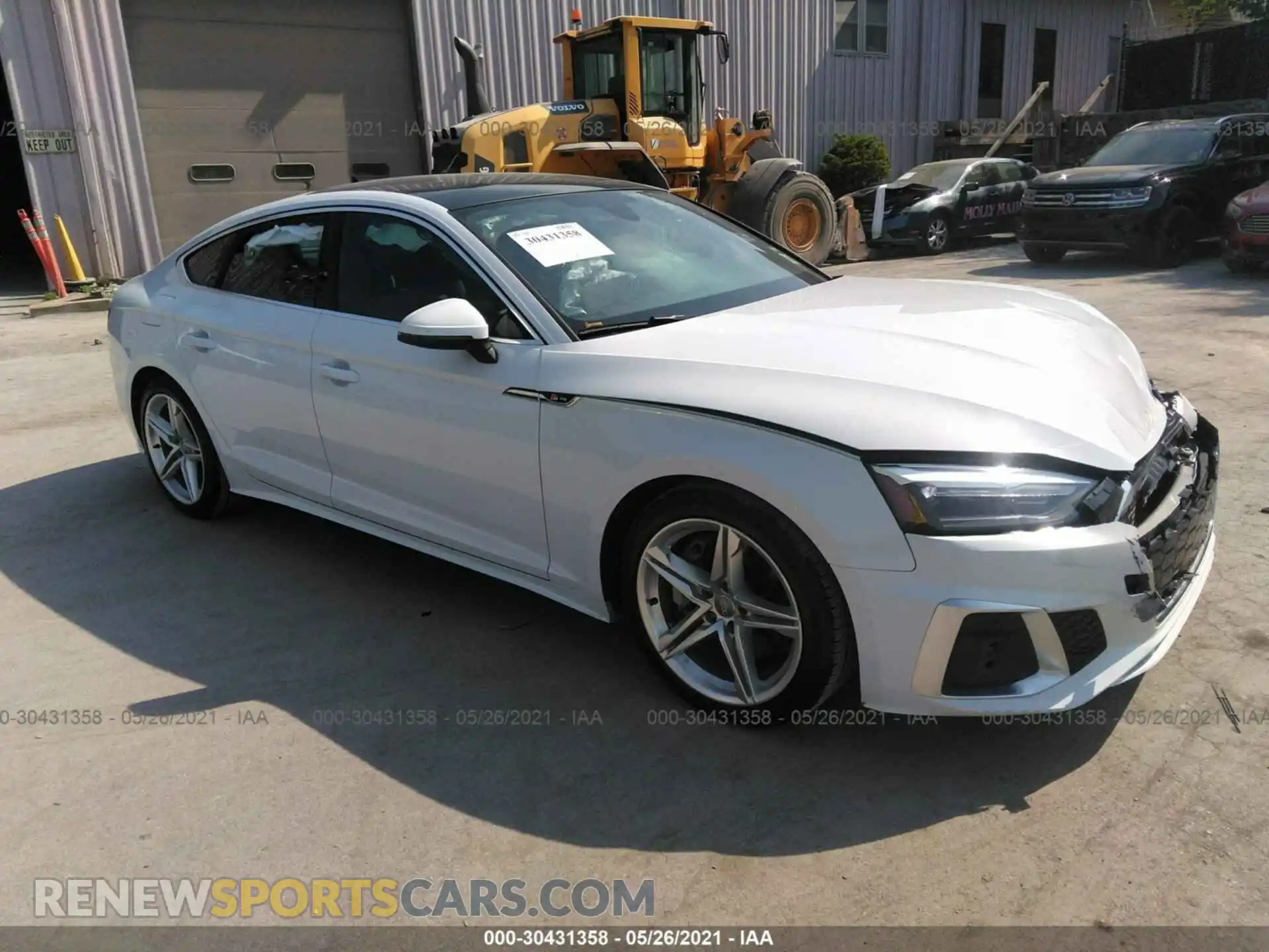1 Фотография поврежденного автомобиля WAUDACF5XMA013192 AUDI A5 SPORTBACK 2021