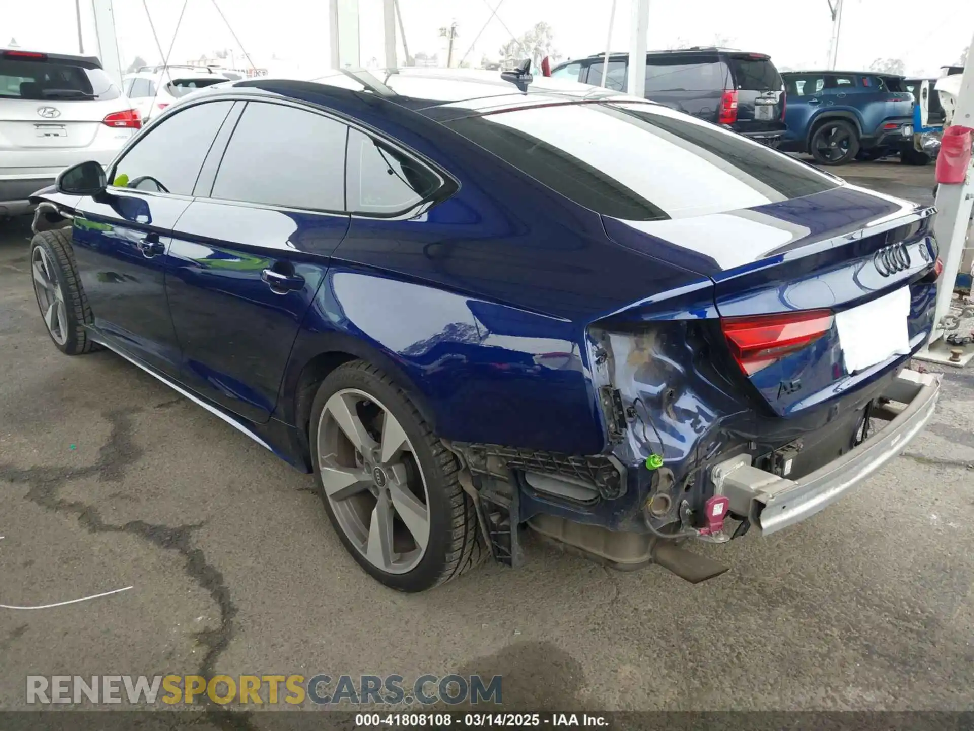 3 Photograph of a damaged car WAUFACF52MA062945 AUDI A5 SPORTBACK 2021