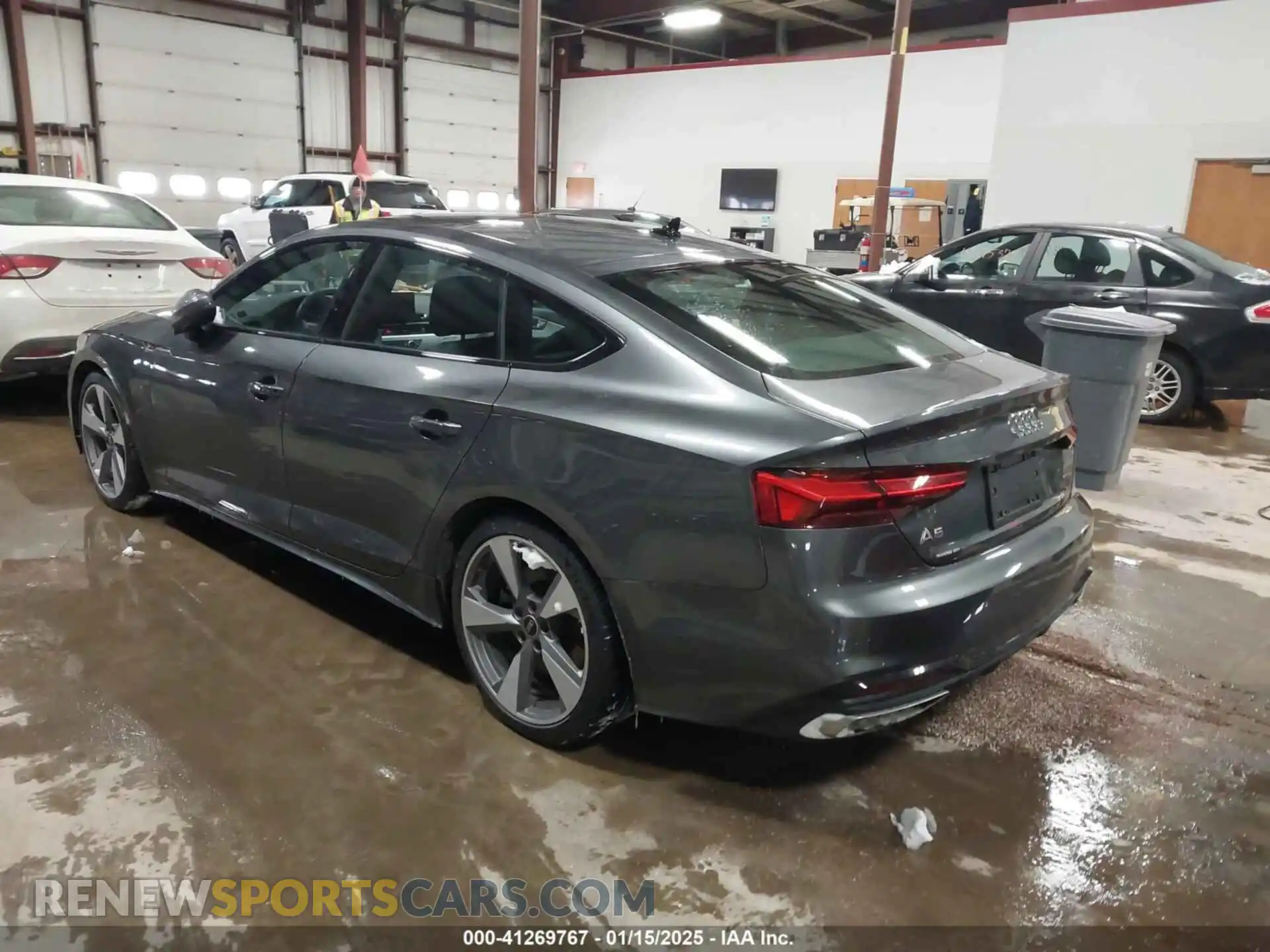 3 fotografías del automóvil dañado WAUFACF54MA049369 AUDI A5 SPORTBACK 2021