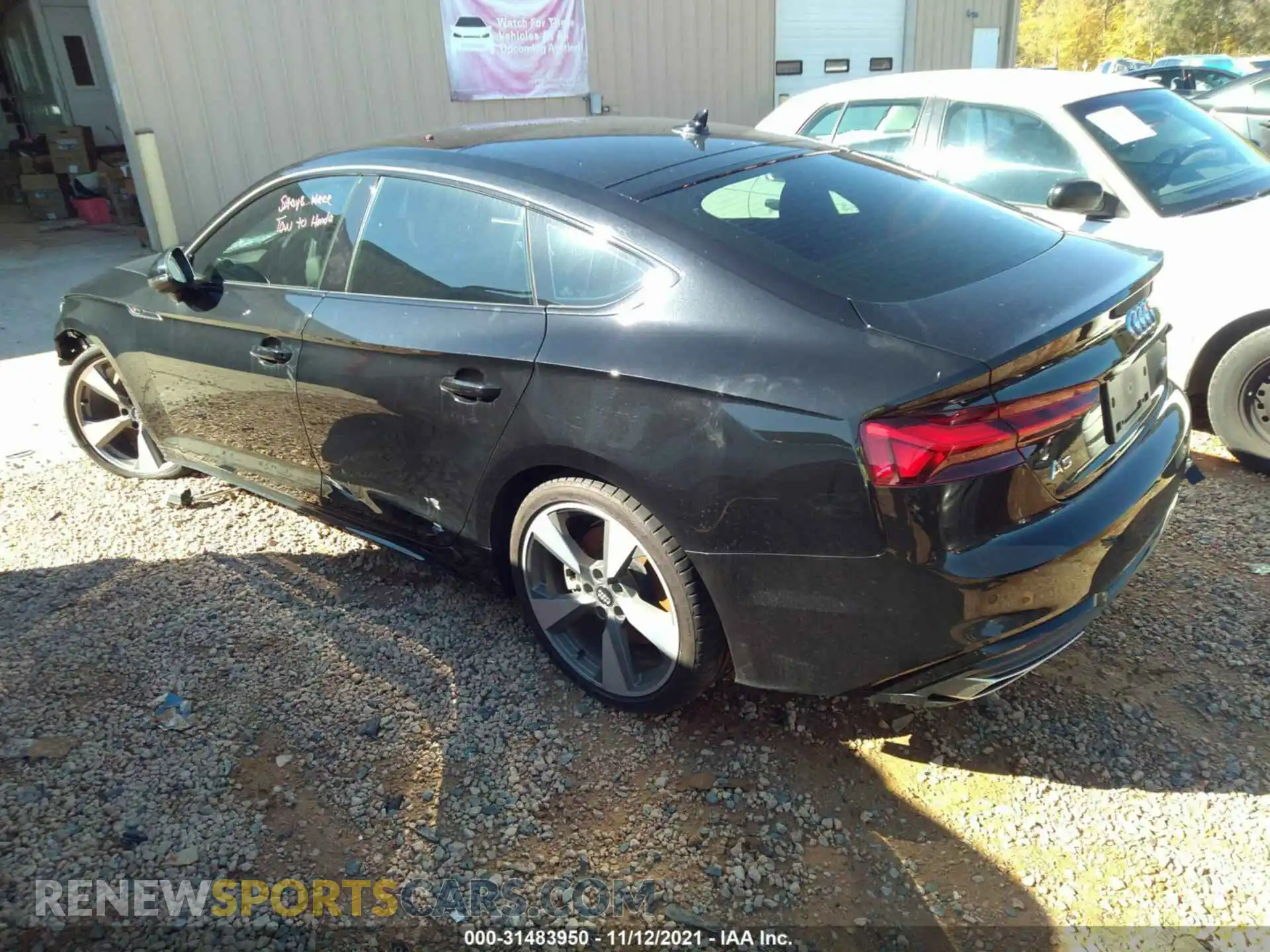 3 fotografías del automóvil dañado WAUFACF55MA004103 AUDI A5 SPORTBACK 2021