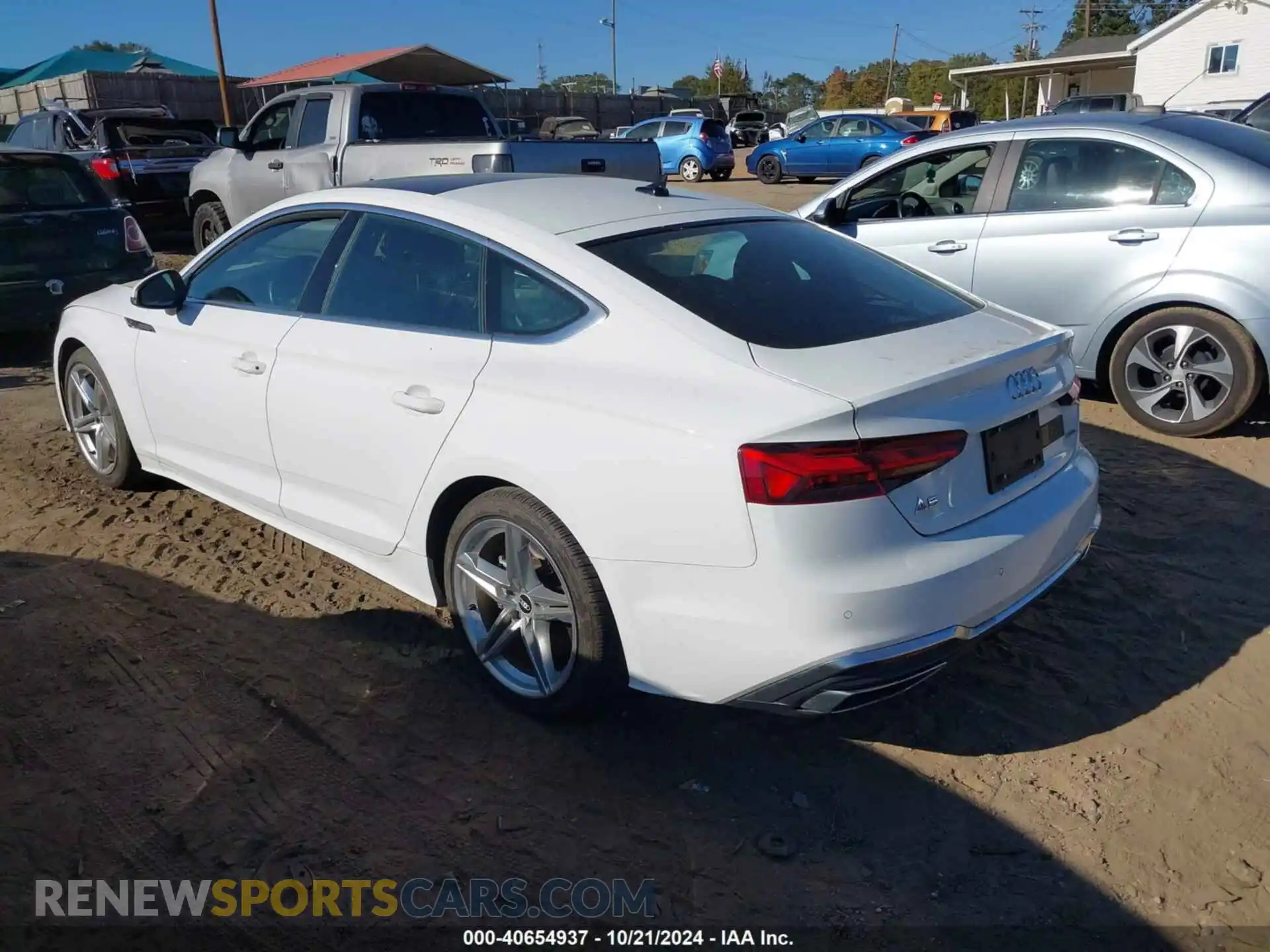 3 Photograph of a damaged car WAUFACF56MA042875 AUDI A5 SPORTBACK 2021
