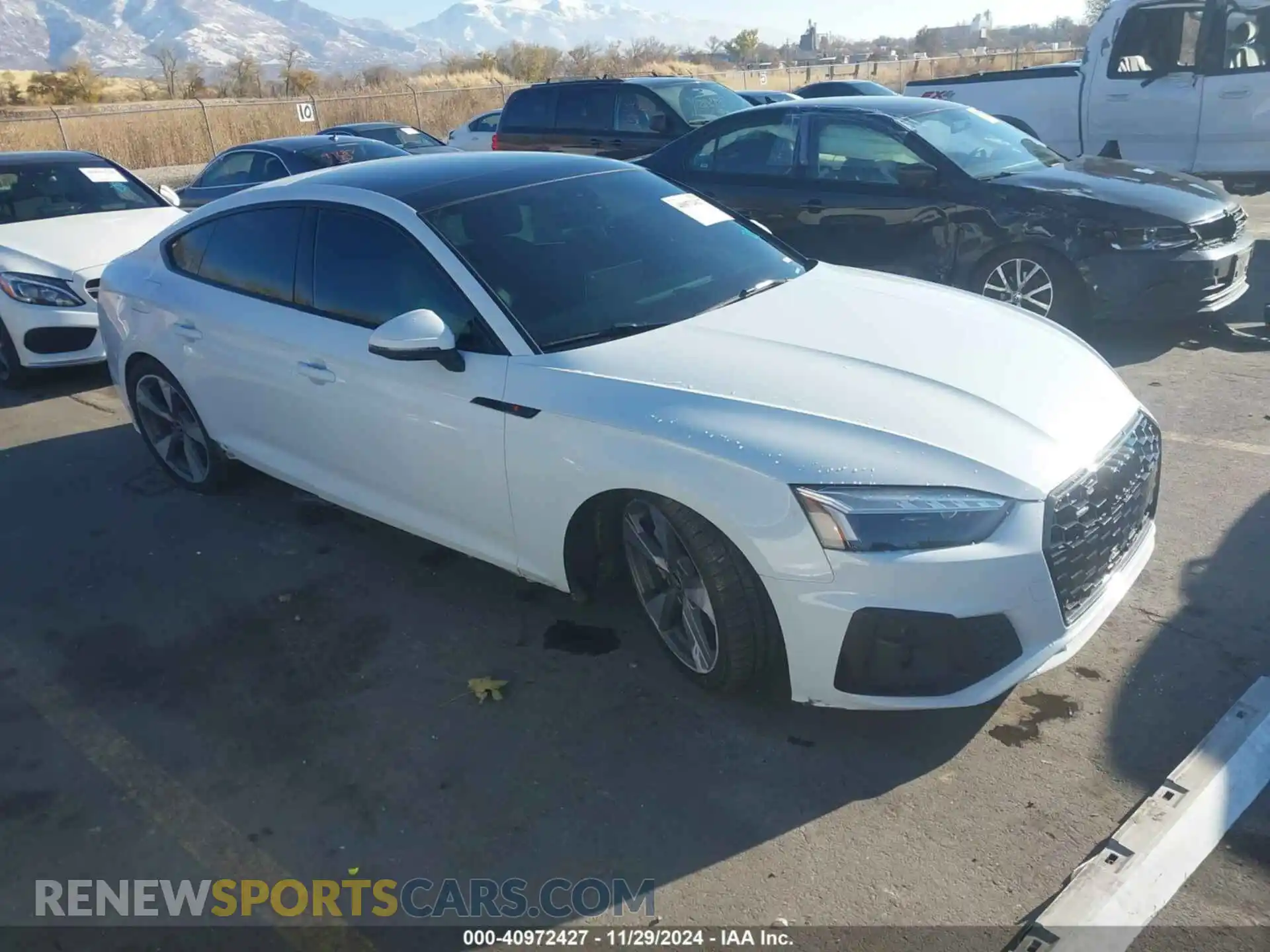 1 Фотография поврежденного автомобиля WAUFACF56MA051978 AUDI A5 SPORTBACK 2021