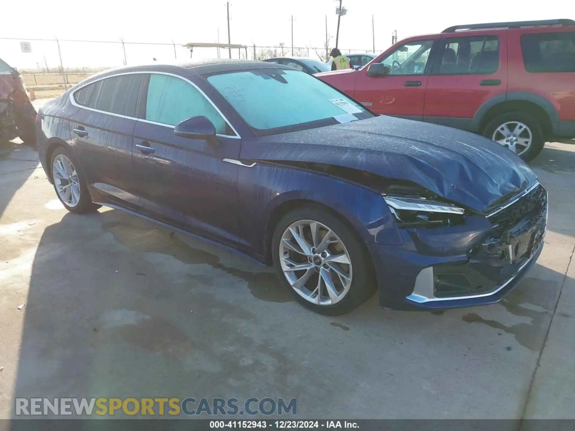 1 Фотография поврежденного автомобиля WAUCBCF54NA003705 AUDI A5 SPORTBACK 2022