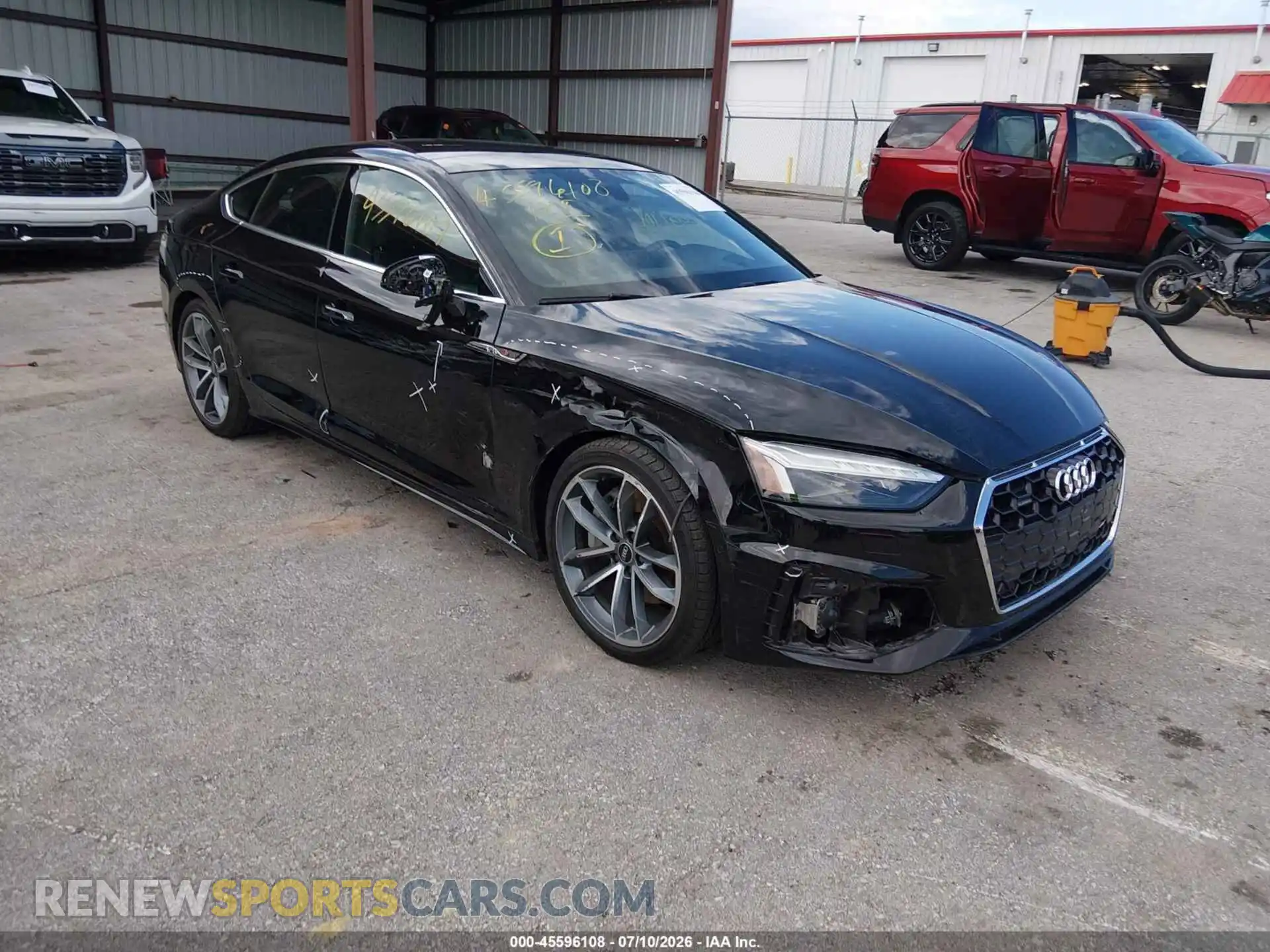 1 Фотография поврежденного автомобиля WAUEACF54NA022539 AUDI A5 SPORTBACK 2022