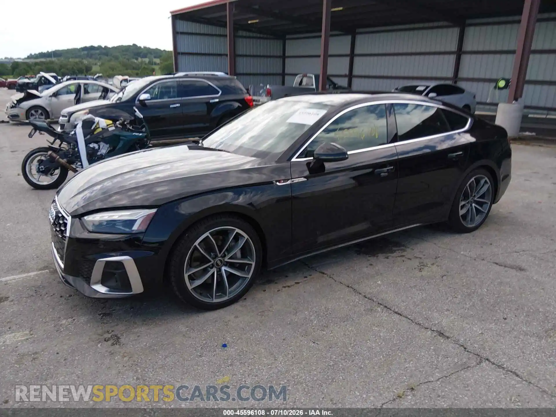 2 Фотография поврежденного автомобиля WAUEACF54NA022539 AUDI A5 SPORTBACK 2022