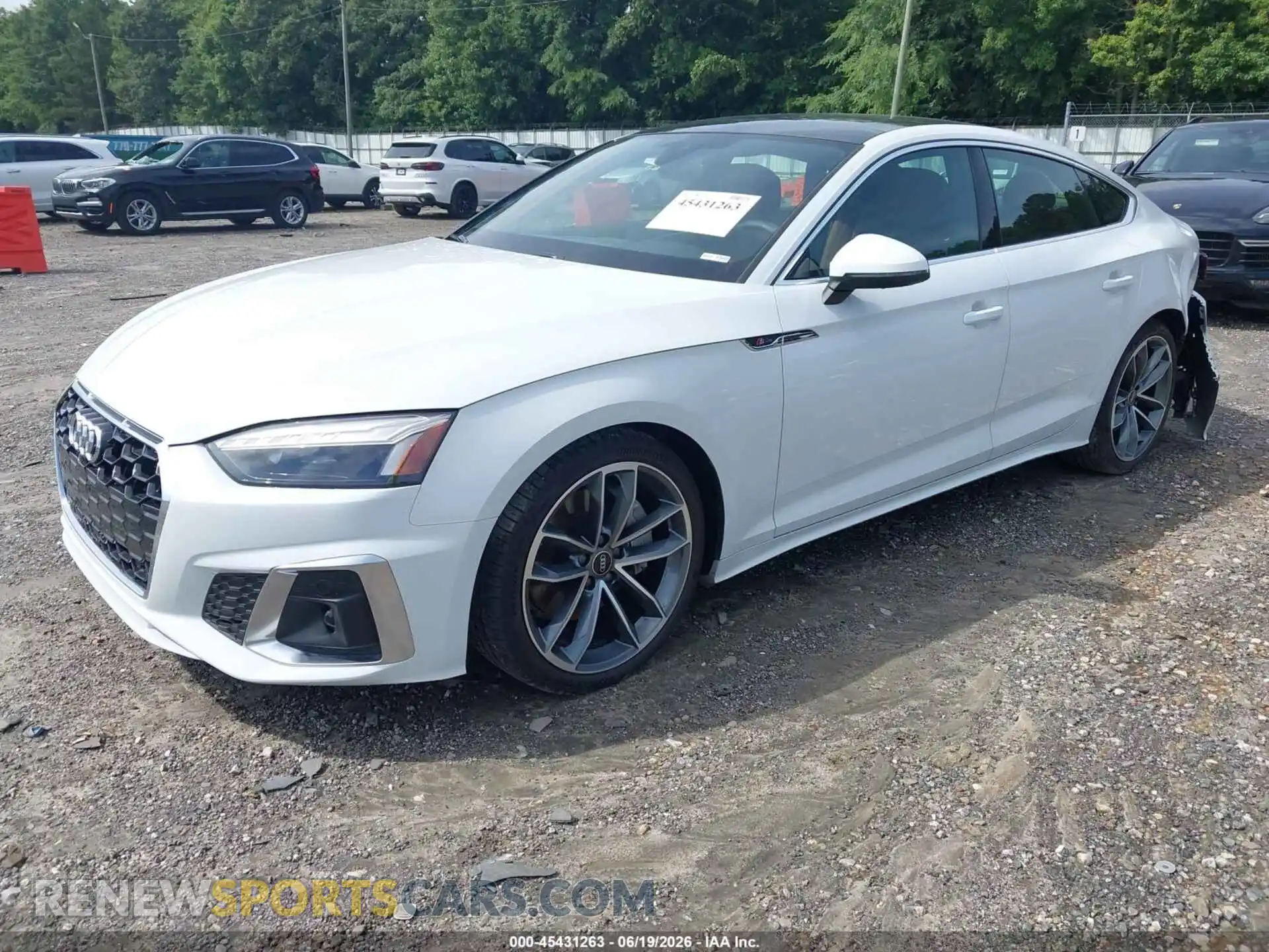 2 Фотография поврежденного автомобиля WAUFACF57PA028195 AUDI A5 SPORTBACK 2023