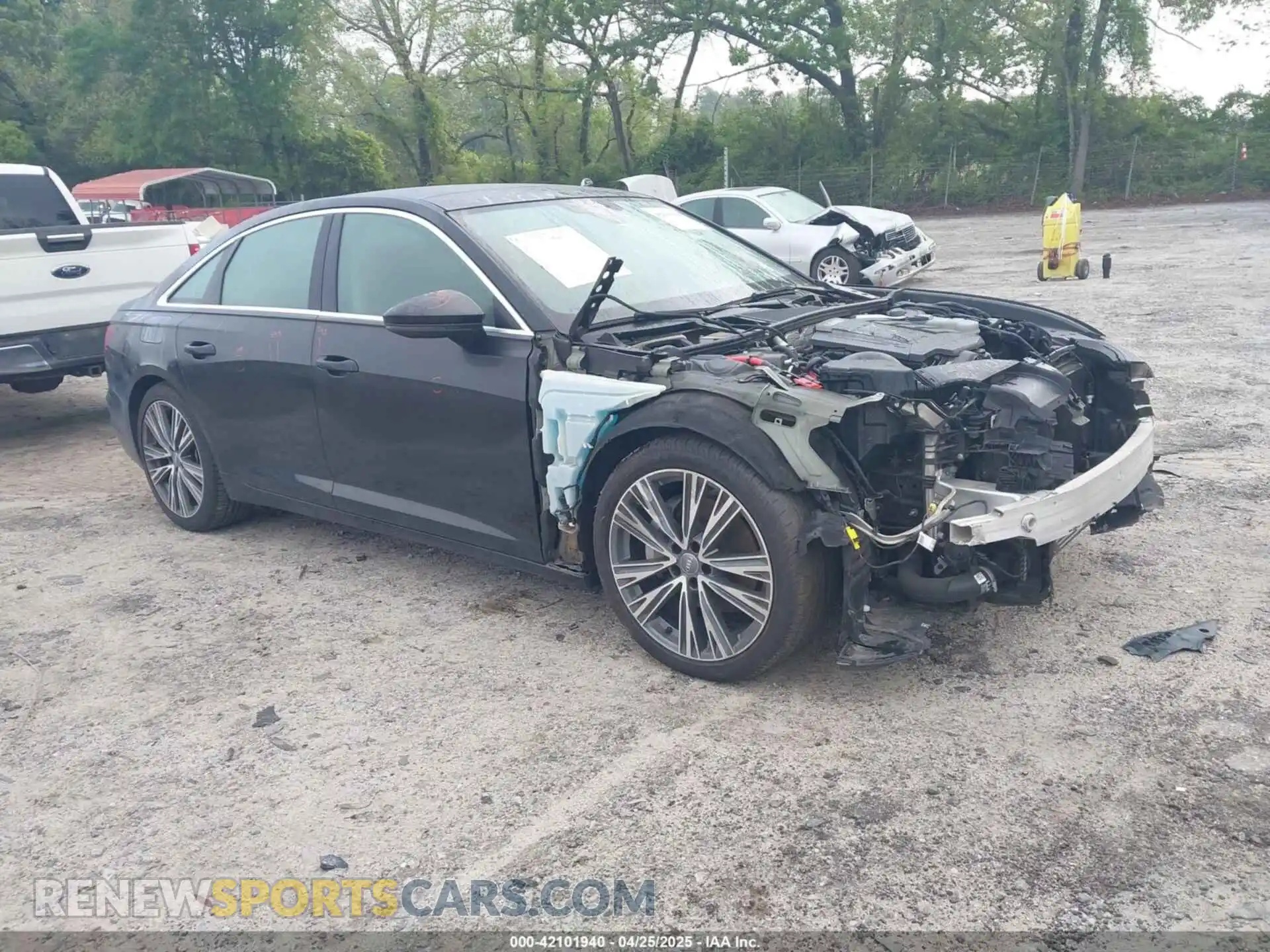 1 Photograph of a damaged car WAUD8AF2XKN121887 AUDI A6 2019