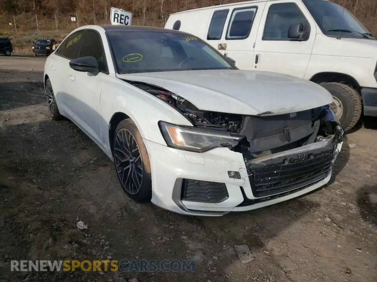 1 Photograph of a damaged car WAUE8AF28KN118636 AUDI A6 2019