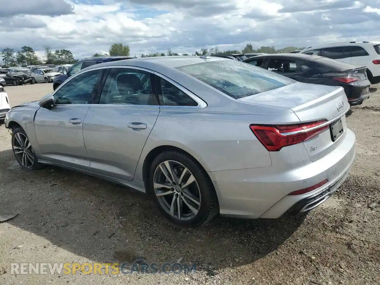 2 fotografías del automóvil dañado WAUL2AF21KN092647 AUDI A6 2019