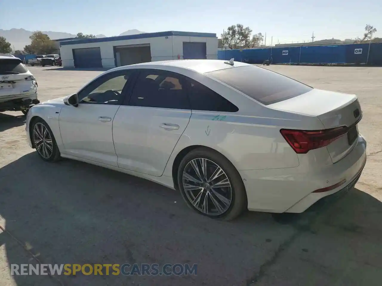 2 Фотография поврежденного автомобиля WAUL2AF26KN093423 AUDI A6 2019