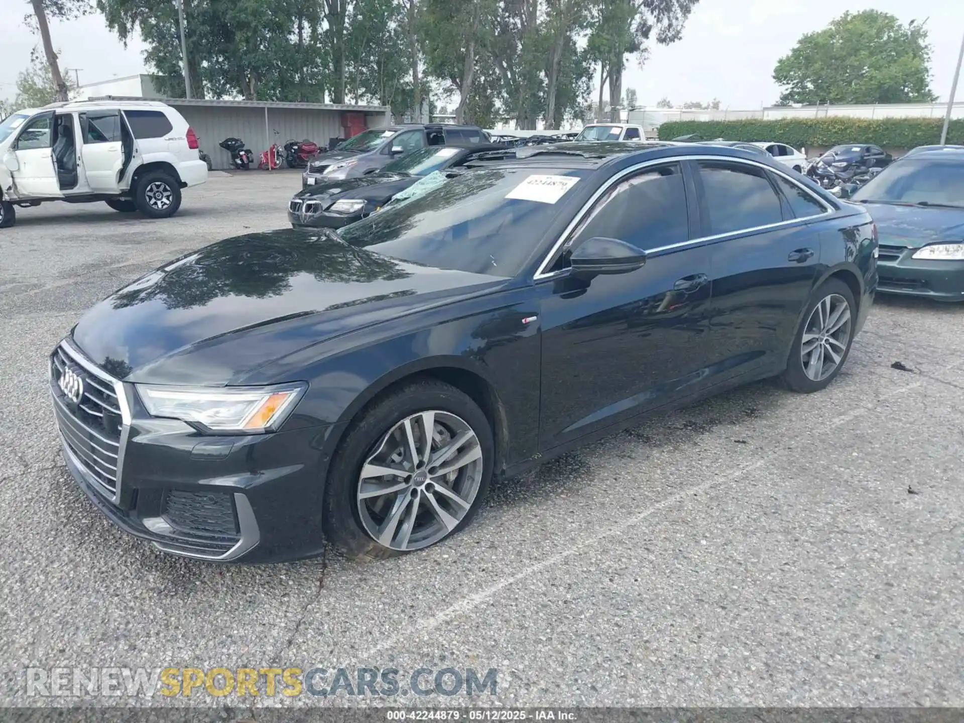 2 Photograph of a damaged car WAUL2AF26KN116506 AUDI A6 2019